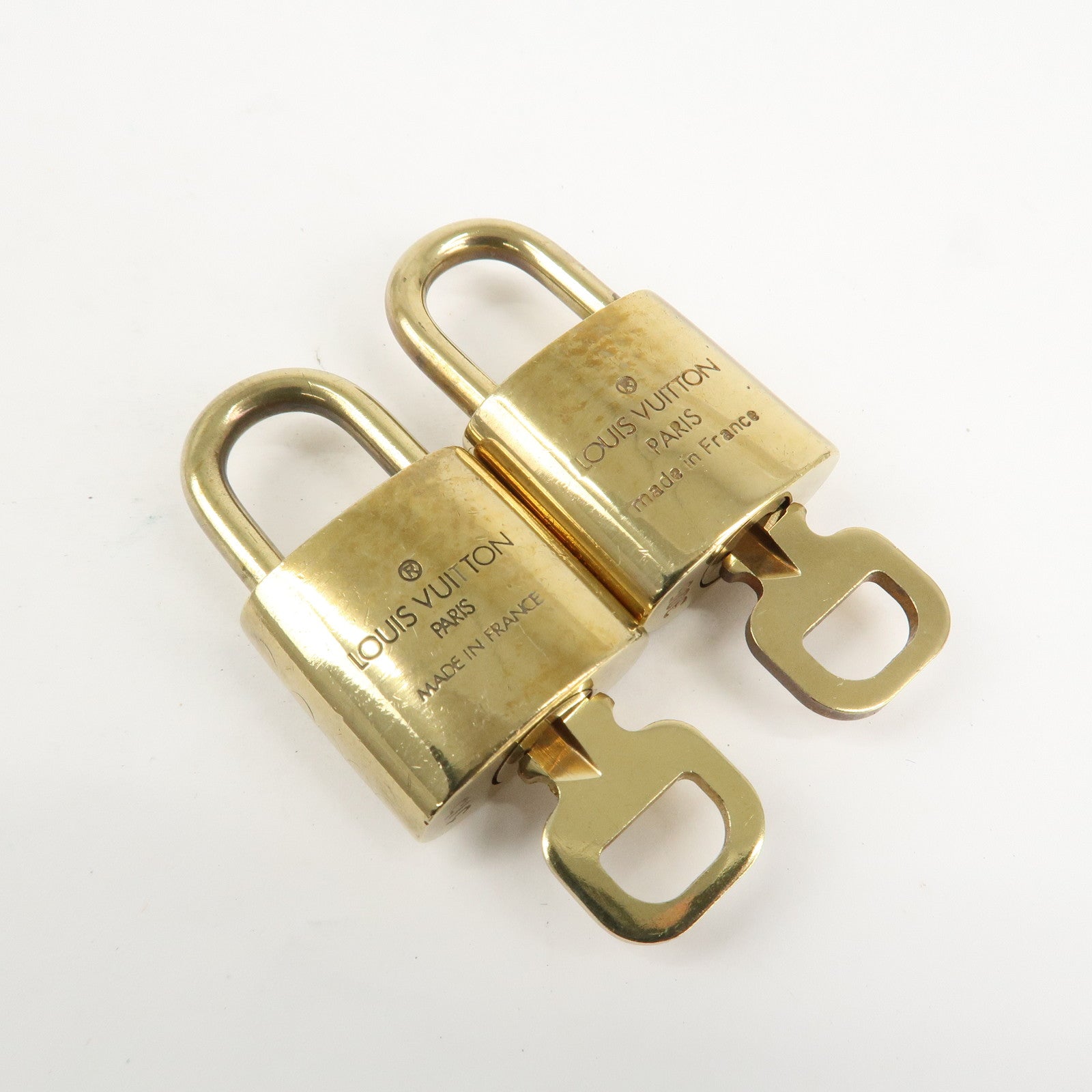 Louis Vuitton Set of 10 Lock & Key Cadena Key Lock Metal Gold Used