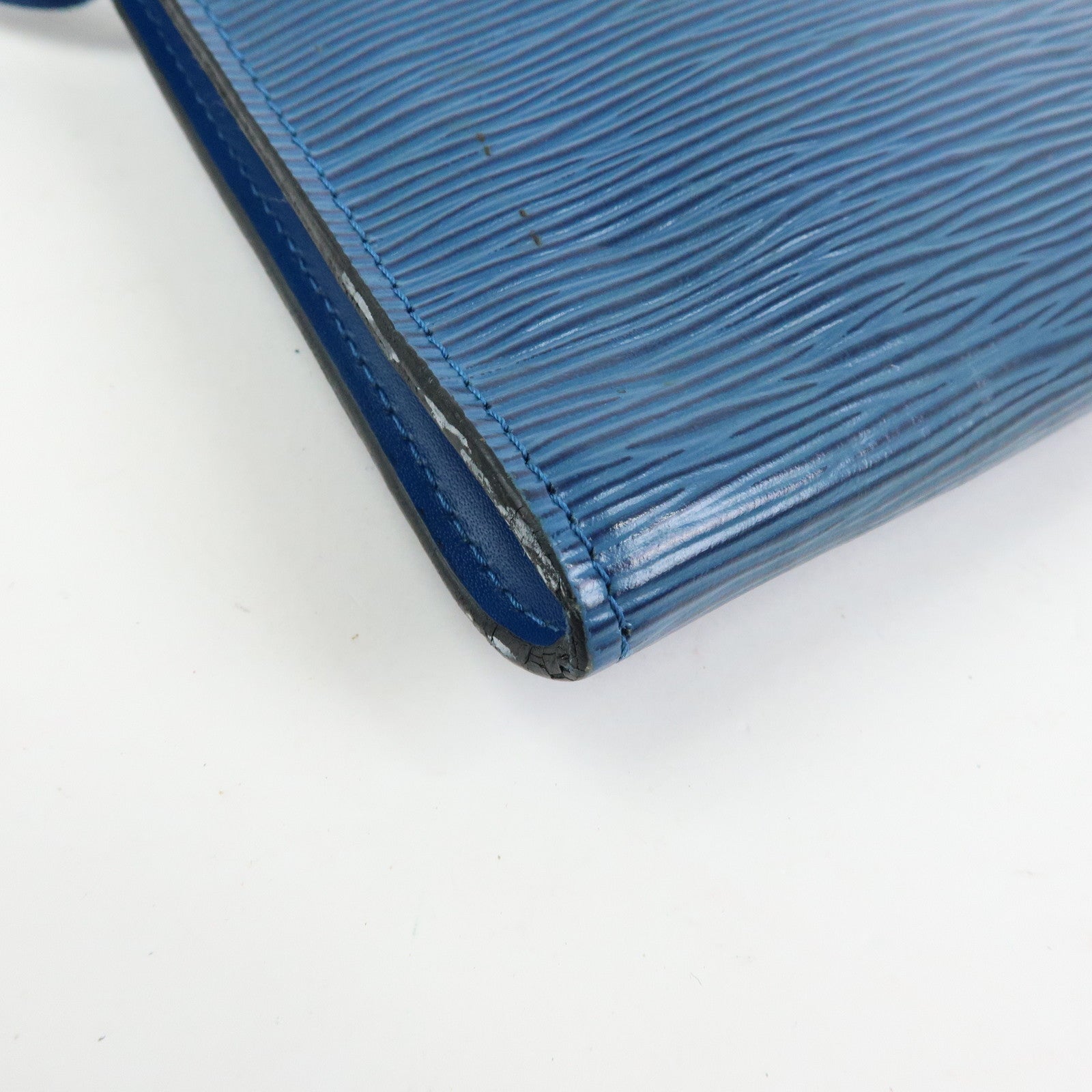 Louis Vuitton Epi Pochette Accessoires Pouch Toledo Blue M52945