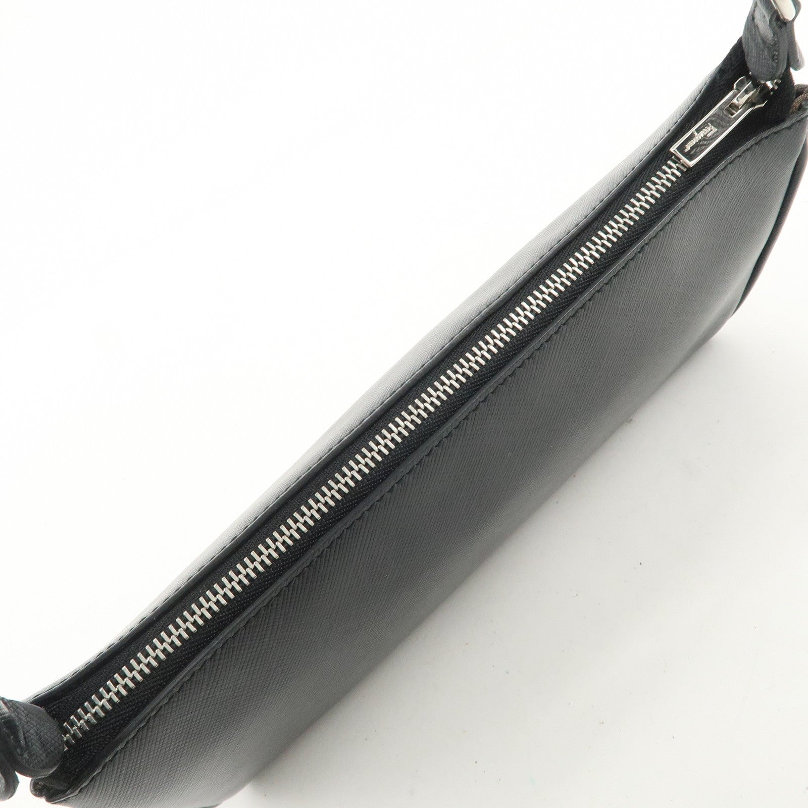 Ferragamo Gancini Leather Shoulder Bag Hand Bag Black