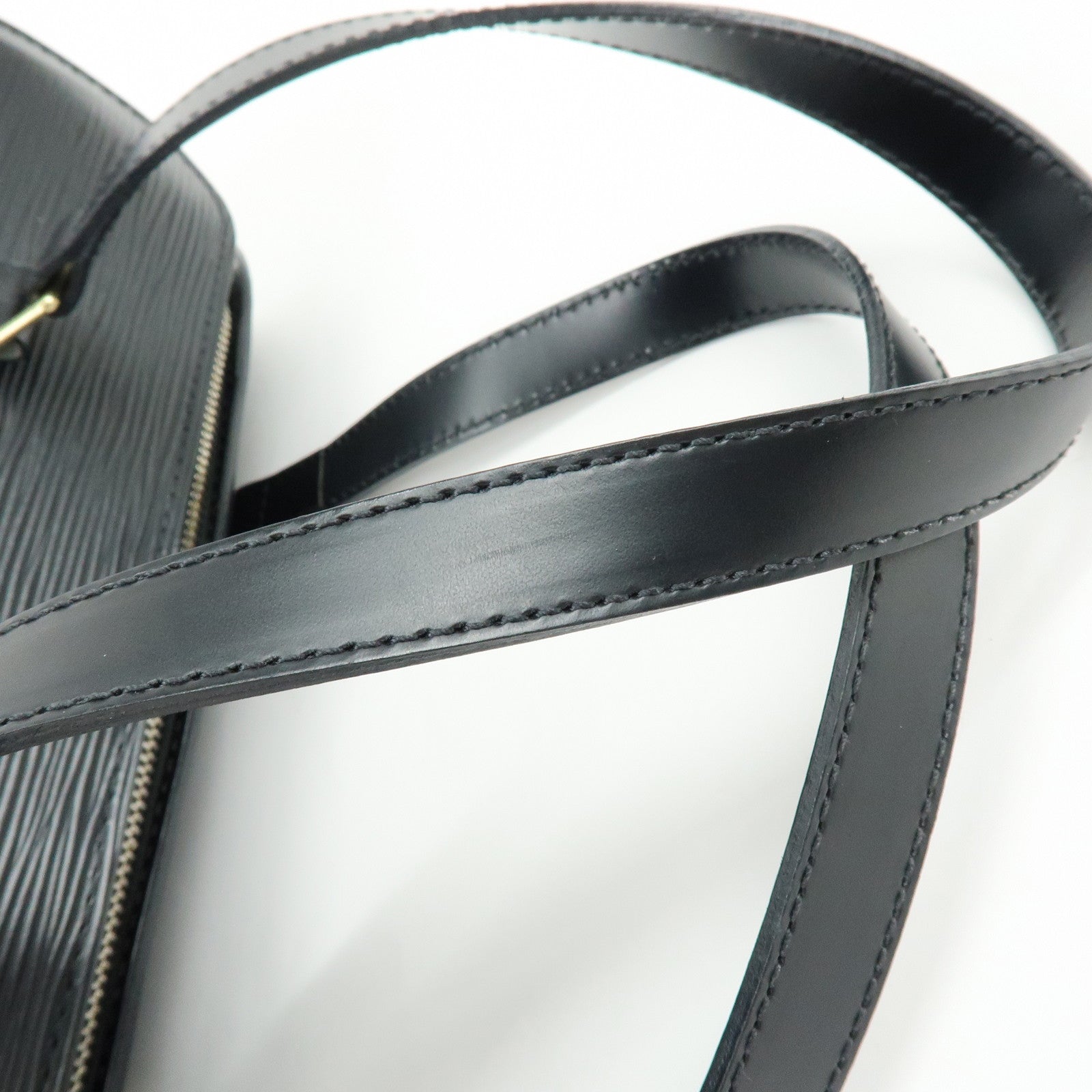 Louis Vuitton Epi Soufflot Shoulder Bag & Pouch Noir M52222