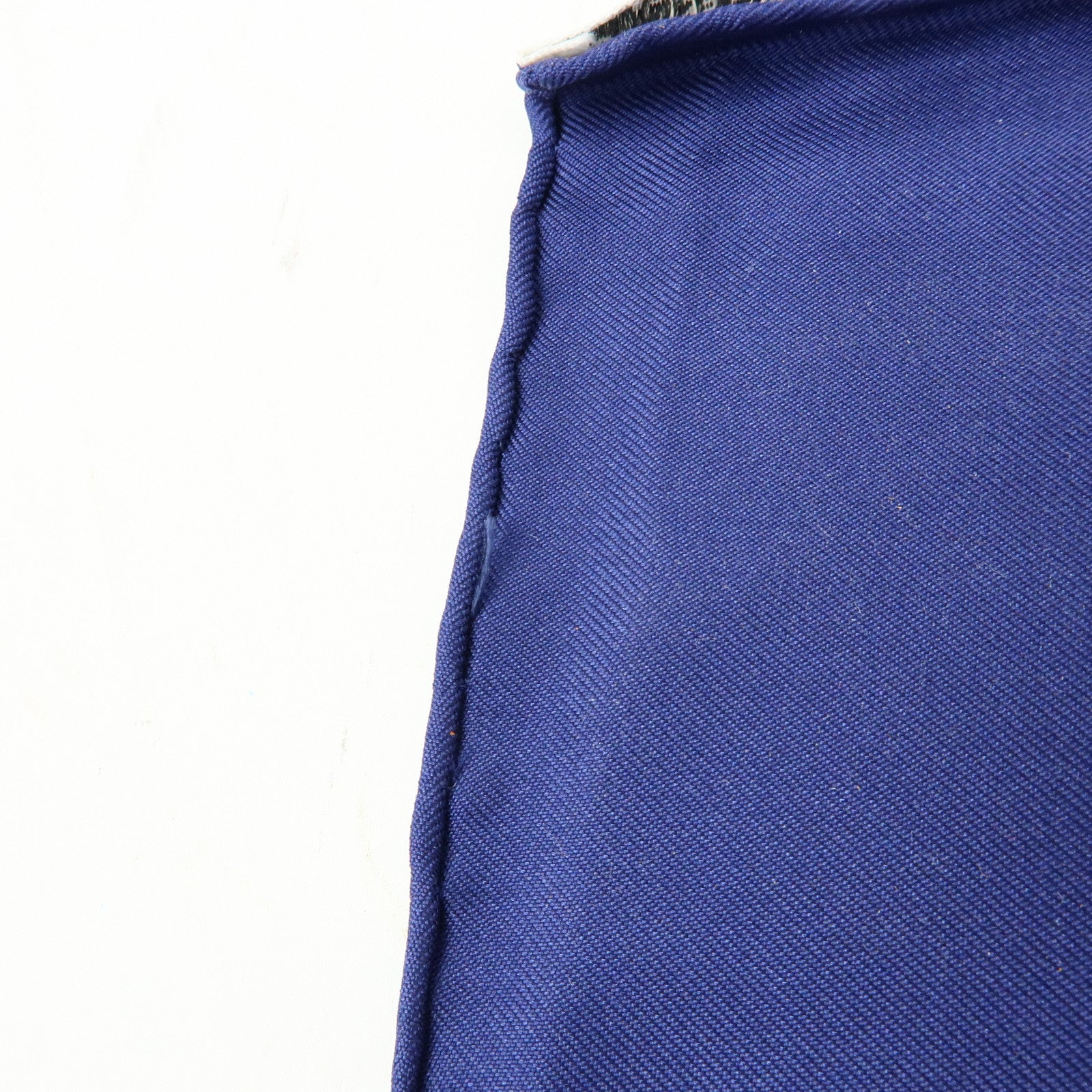 HERMES Carre 90 Silk 100% Scarf Grand Manege Navy Gold