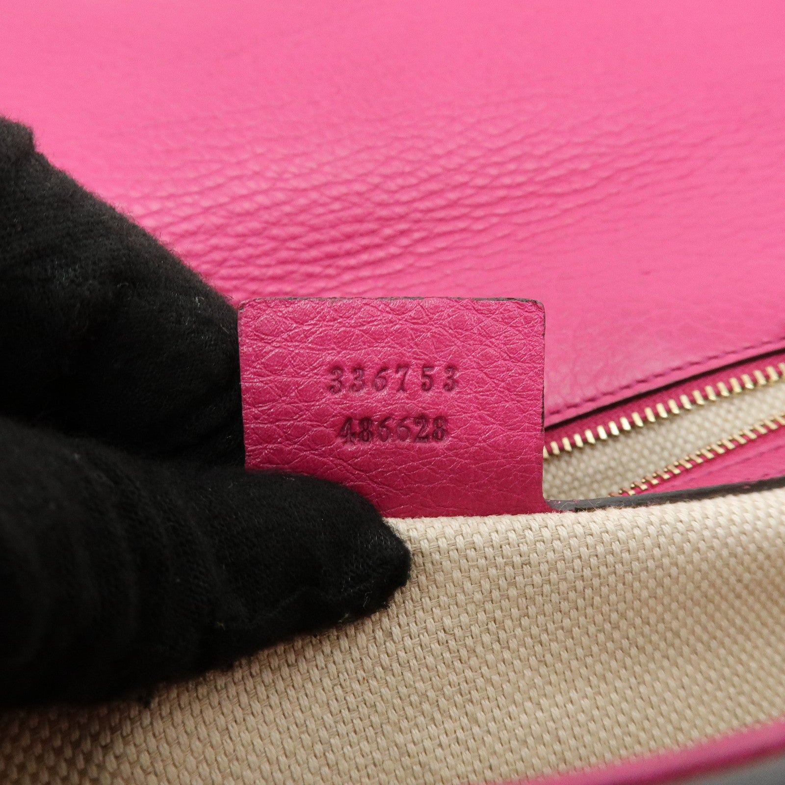 GUCCI SOHO Interlocking G Leather Tassel Clutch Bag Pink 336753