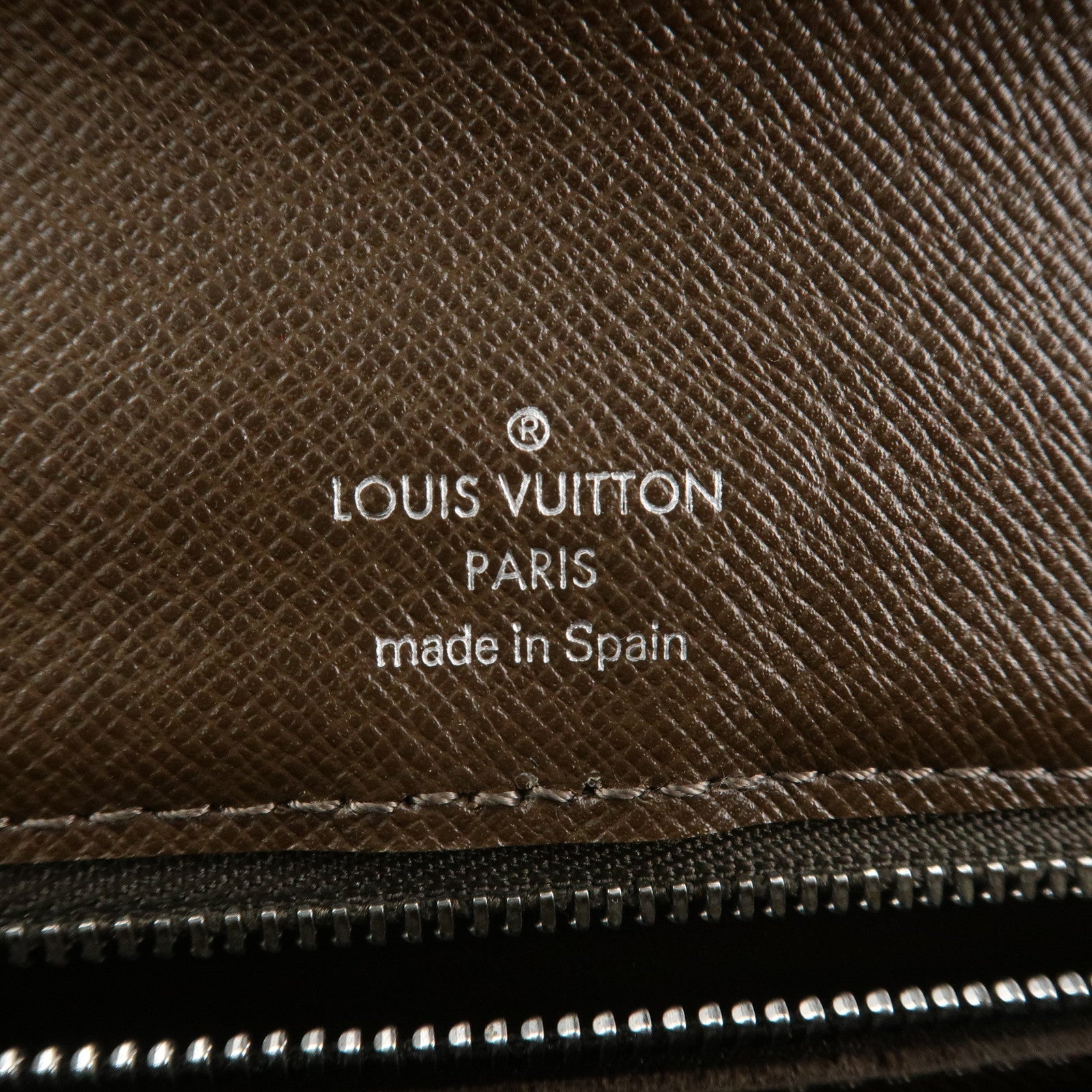 Louis Vuitton Taiga Selenga Clutch Bag Hand Bag Grizzly M30788