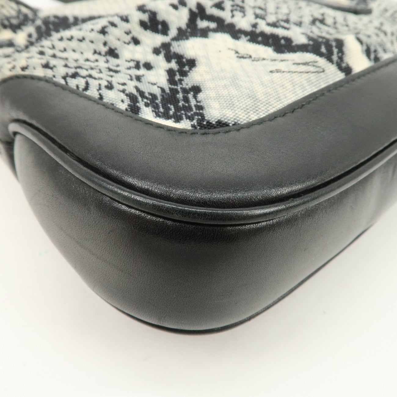 GUCCI Jackie Canvas Leather Shoulder Bag Hand Bag Black 001・9735