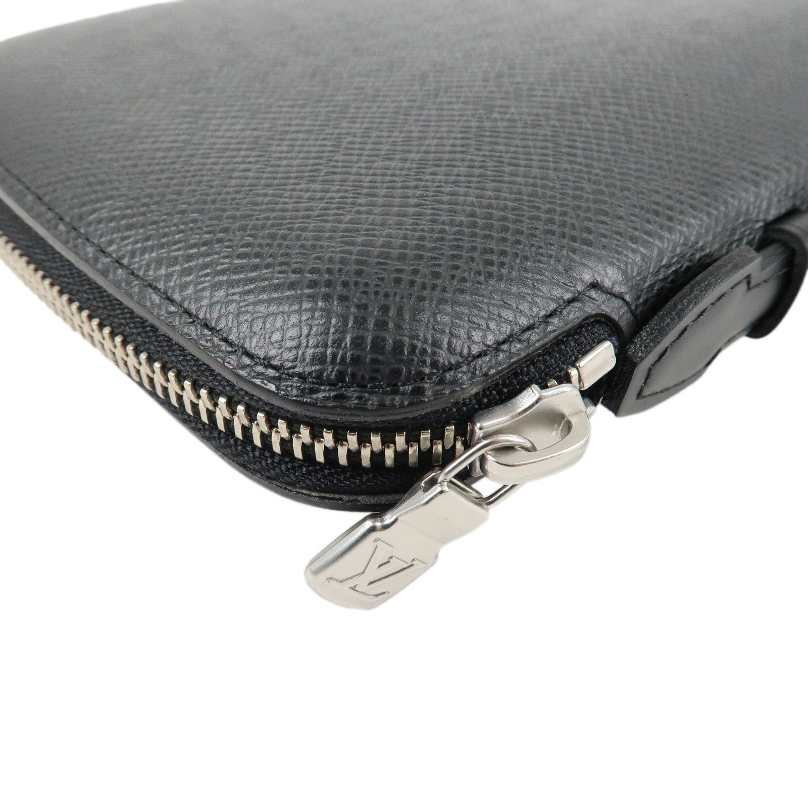 Louis Vuitton Taiga Leather Organizer Long Wallet Ardoise M30652 Used