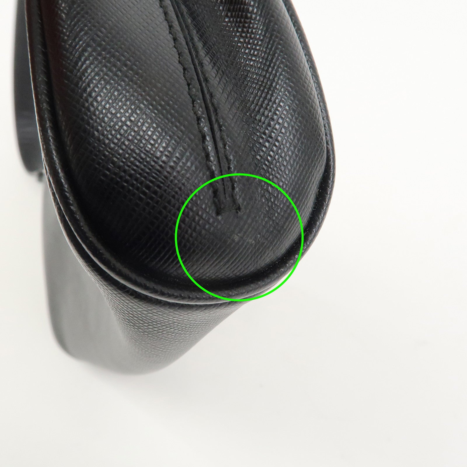 Ferragamo Gancini Leather Shoulder Bag Hand Bag Black