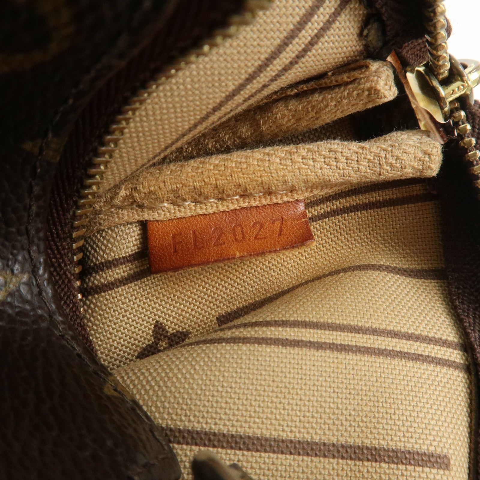 Louis Vuitton Monogram T&B Mini Pochette Accessoires Pouch M60153