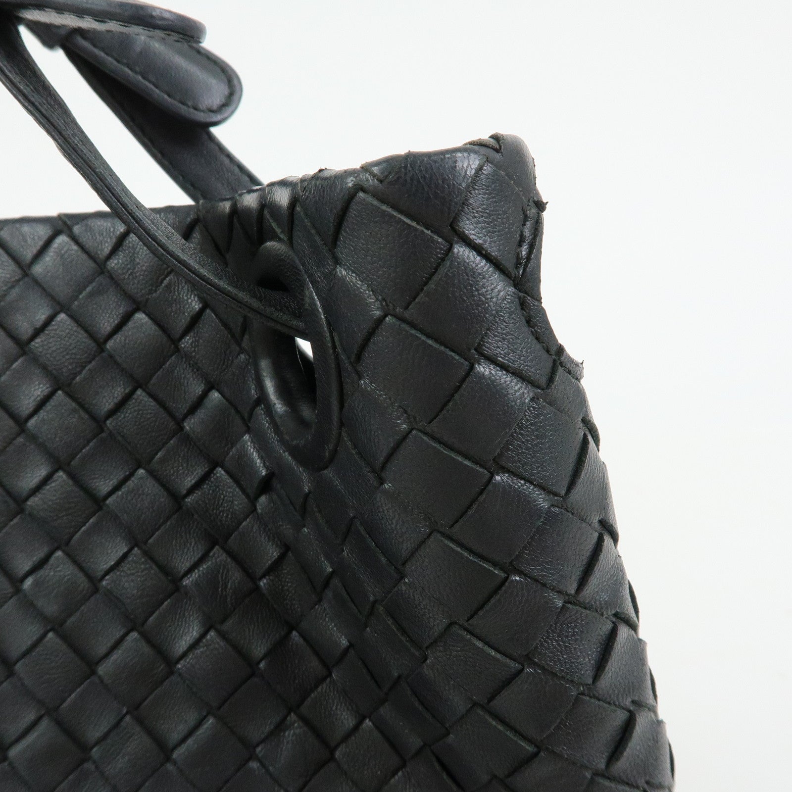 BOTTEGA VENETA Intrecciato Leather Garda Hand Bag Black 179320
