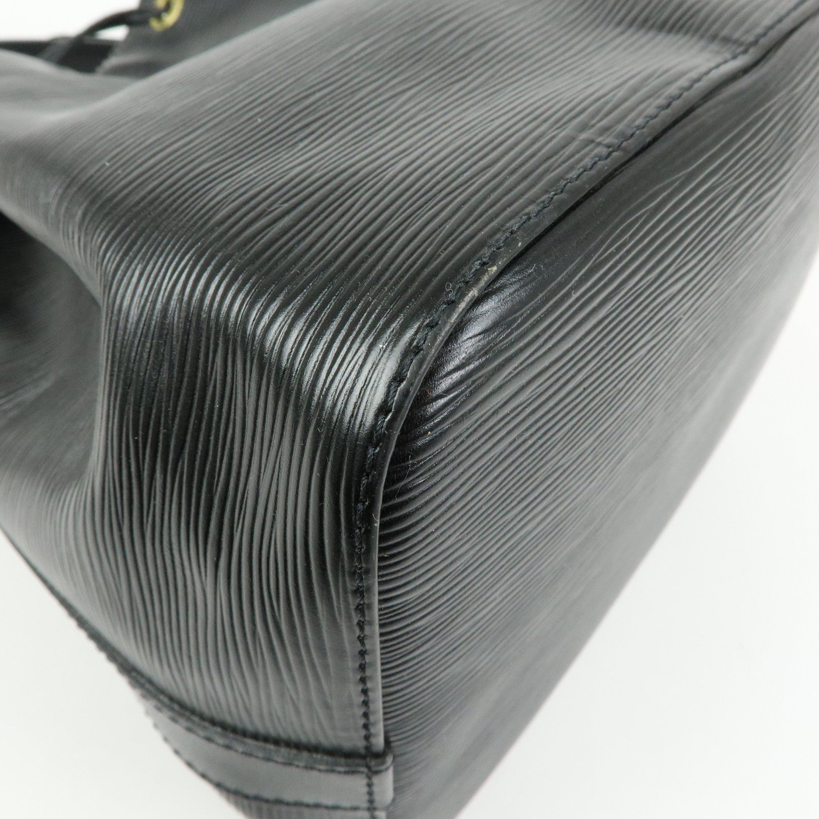 Louis Vuitton Epi Petit Noe Shoulder Bag Noir Black M59012