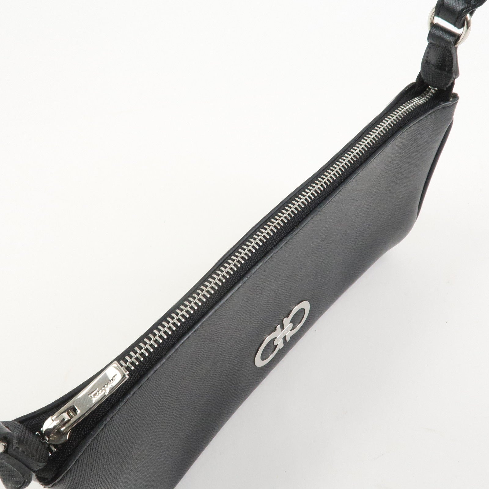 Ferragamo Gancini Leather Shoulder Bag Hand Bag Black