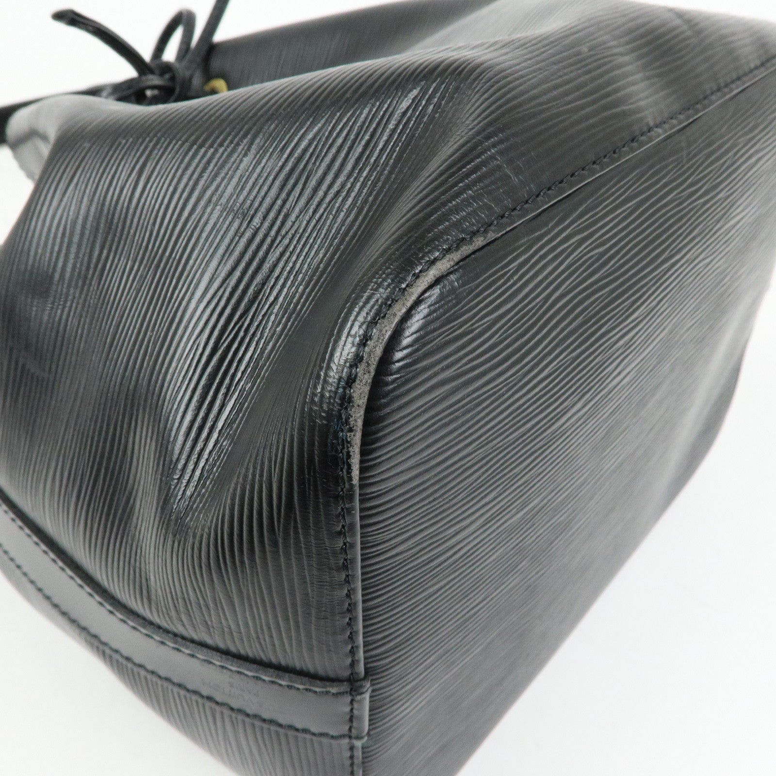 Louis Vuitton Epi Petit Noe Shoulder Bag Noir Black M59012