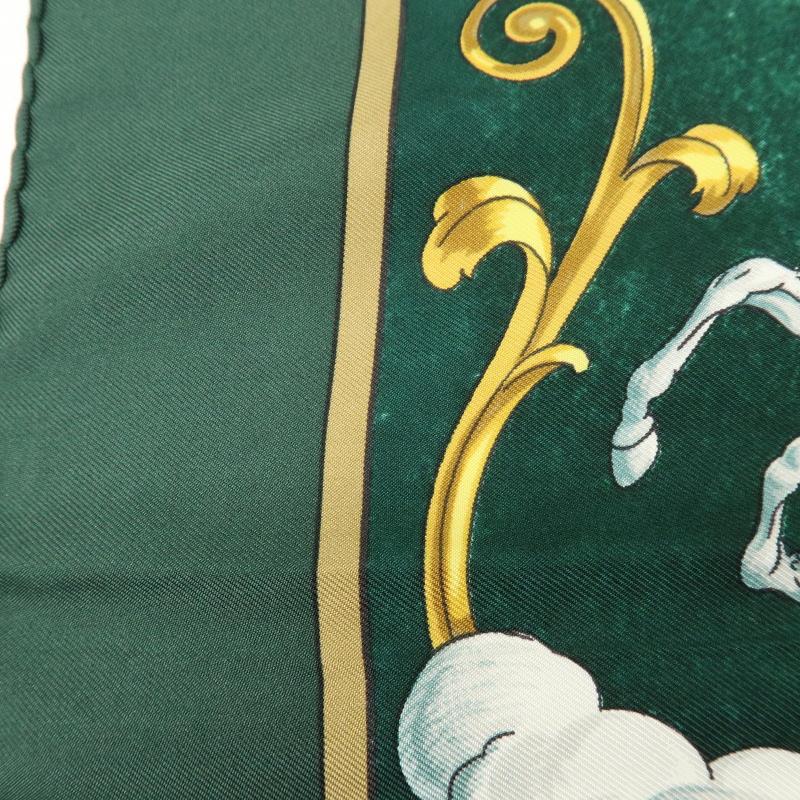 HERMES Carre 90 Silk 100% COSMOS Scarf Green
