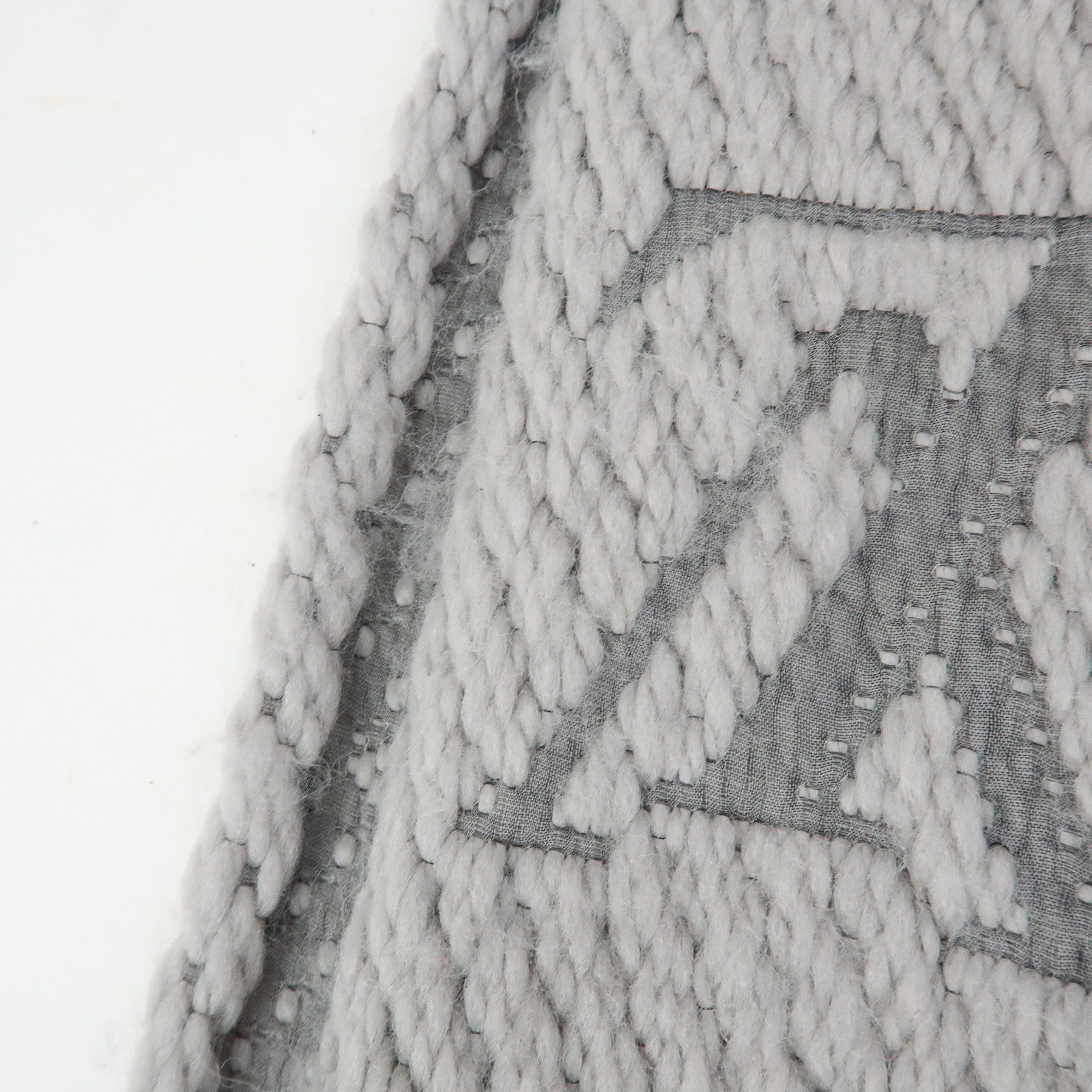 Louis Vuitton Monogram Escharp Logomania Scarf Gris Perle M74742