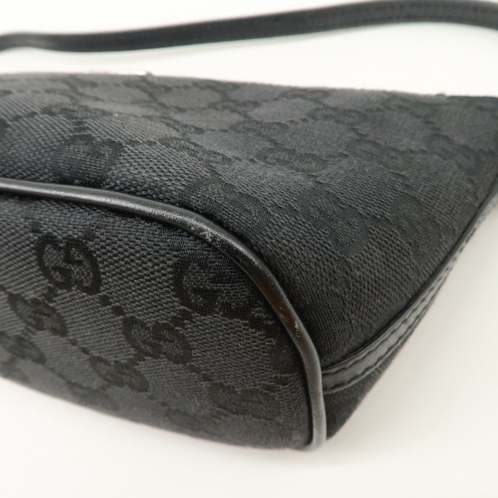 GUCCI Boat Bag GG Canvas Leather Hand Bag Pouch Black 07198