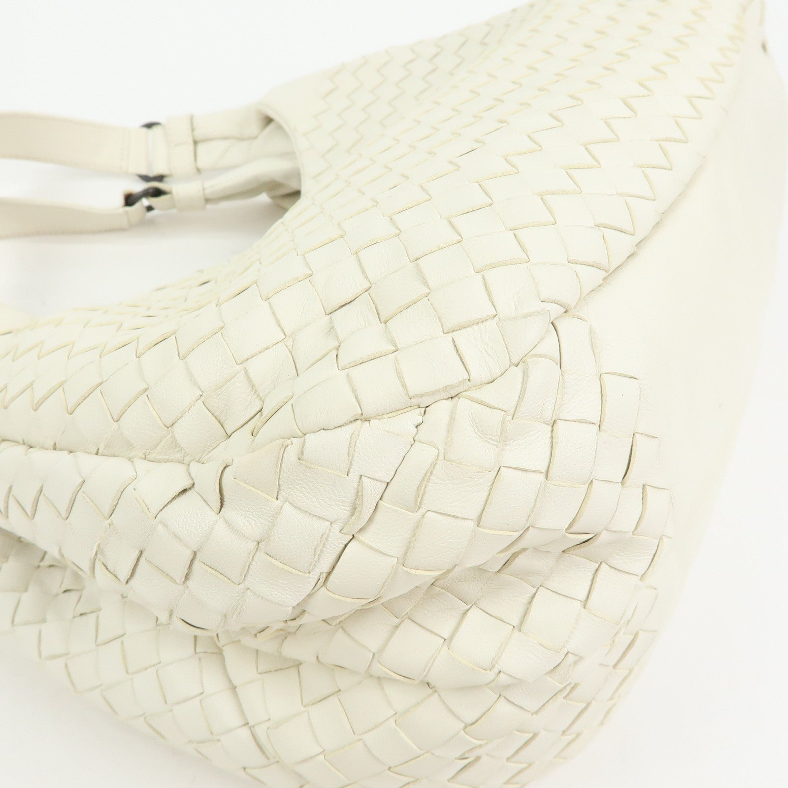 BOTTEGA VENETA Intrecciato Campana Leather Shoulder Bag 125787