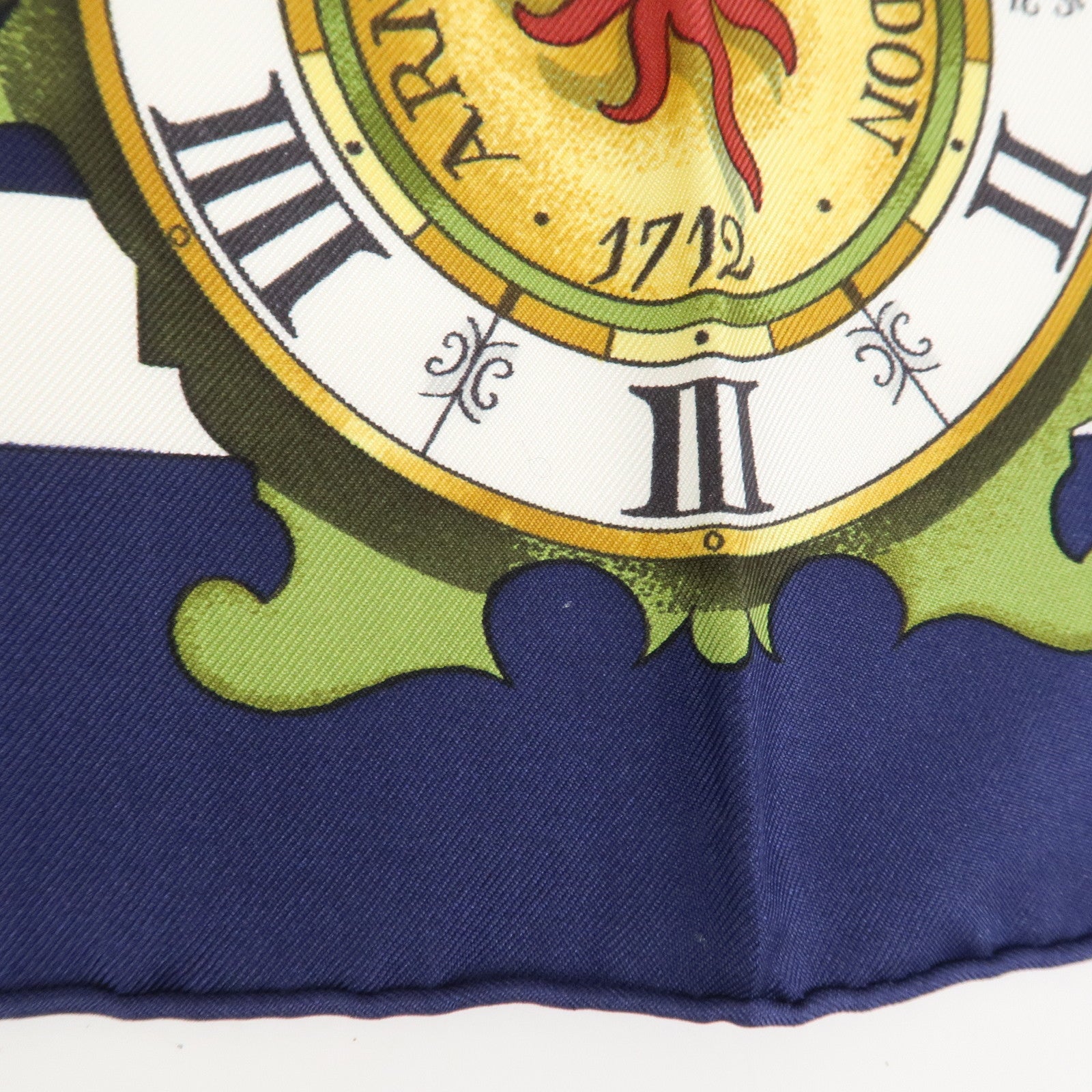 HERMES Carre 90 Silk Scarf PARMI LES FLEURS JE COMPTE LES HEURES