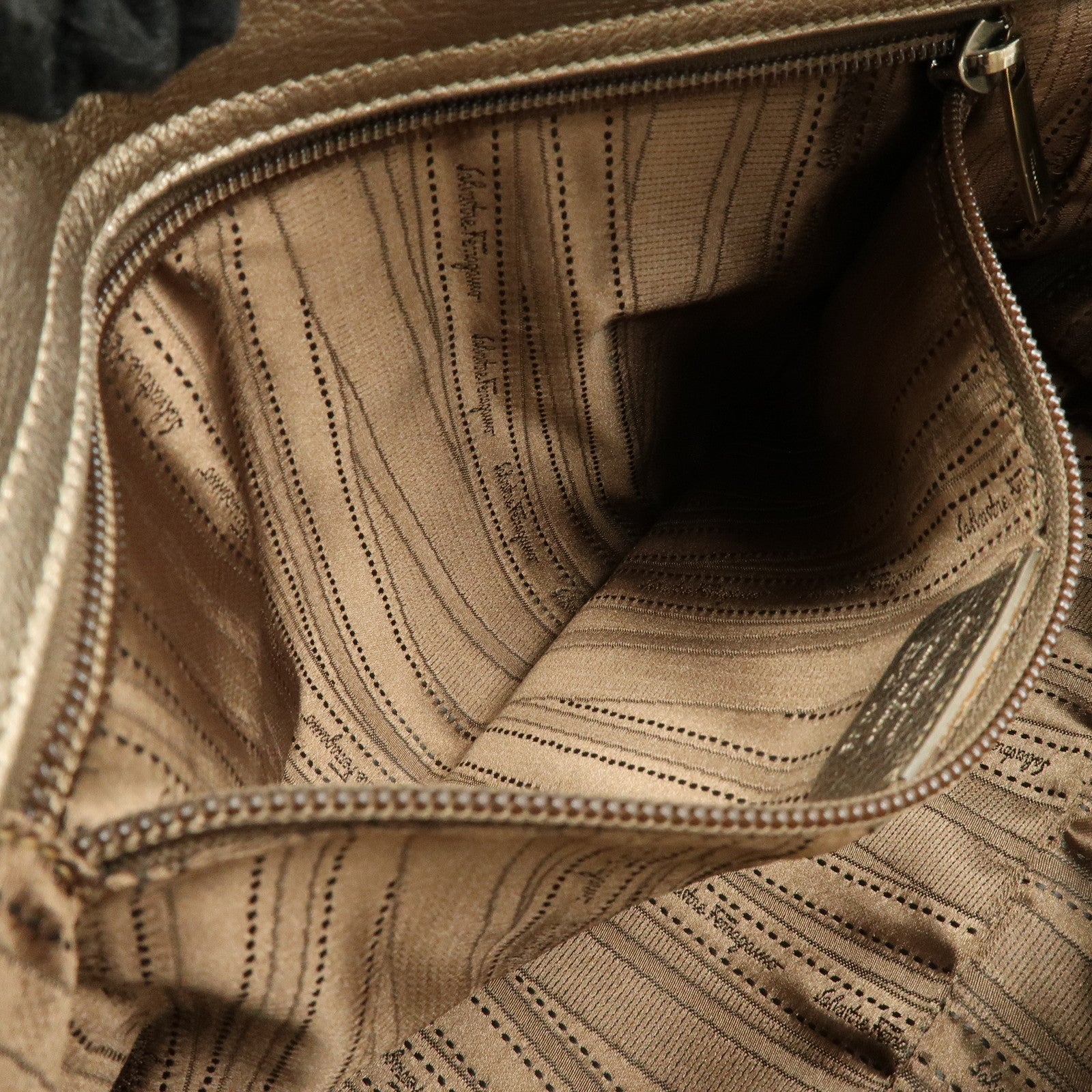 Ferragamo Gancini Leather Shoulder Bag Hand Bag Champagne Gold