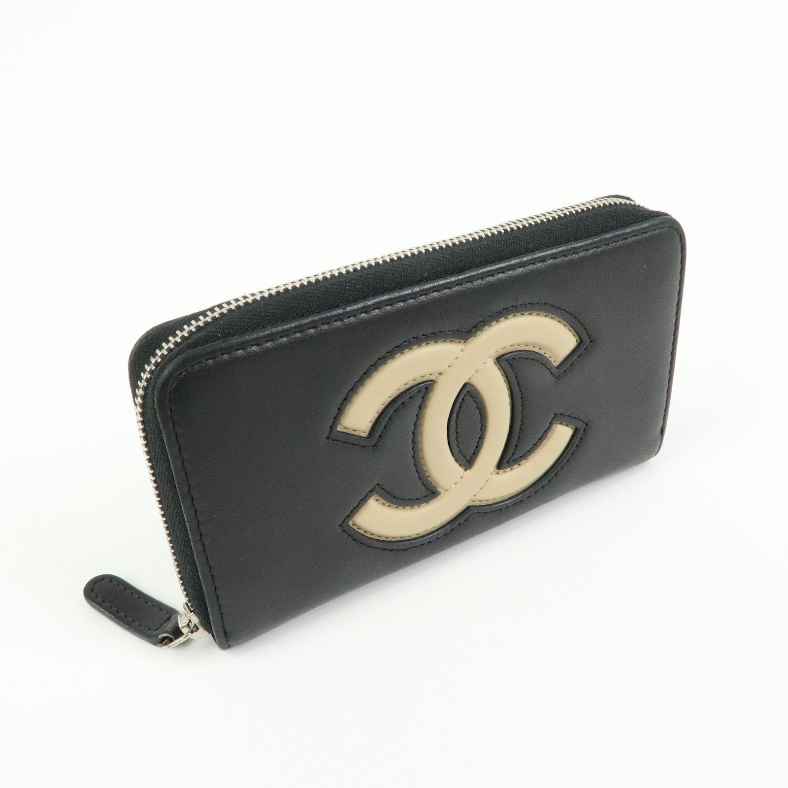 CHANEL COCO Mark Lamb Skin Round Zippy Compact Wallet Black Beige