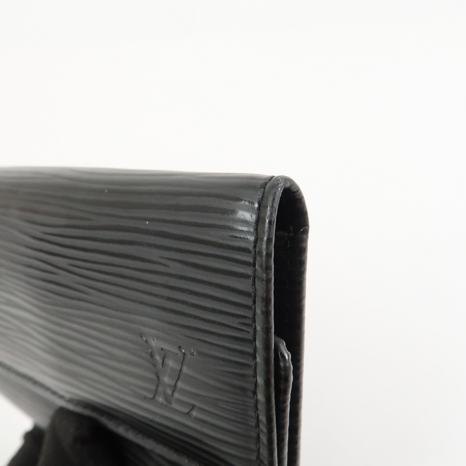 Louis Vuitton Epi Multicles 6 Key Case Key Holder Noir M63812