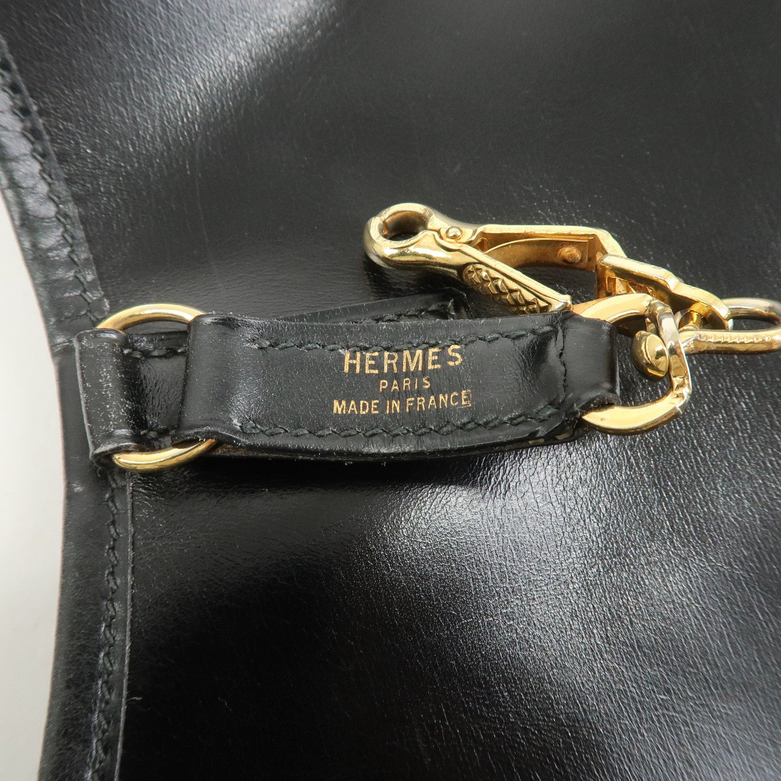 HERMES Trim 31 Courchevel Leather 〇J Stamped Shoulder Bag Balck