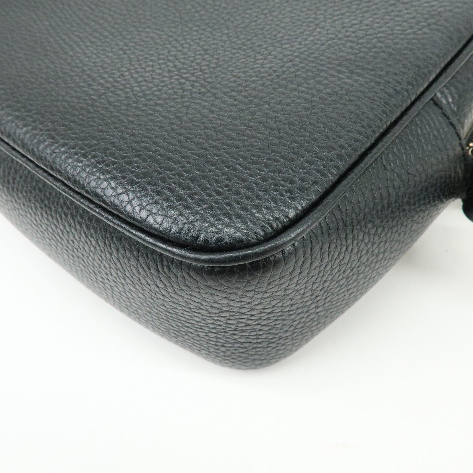 GUCCI SOHO Leather Small Disco Shoulder Crossbody Bag Black 722319