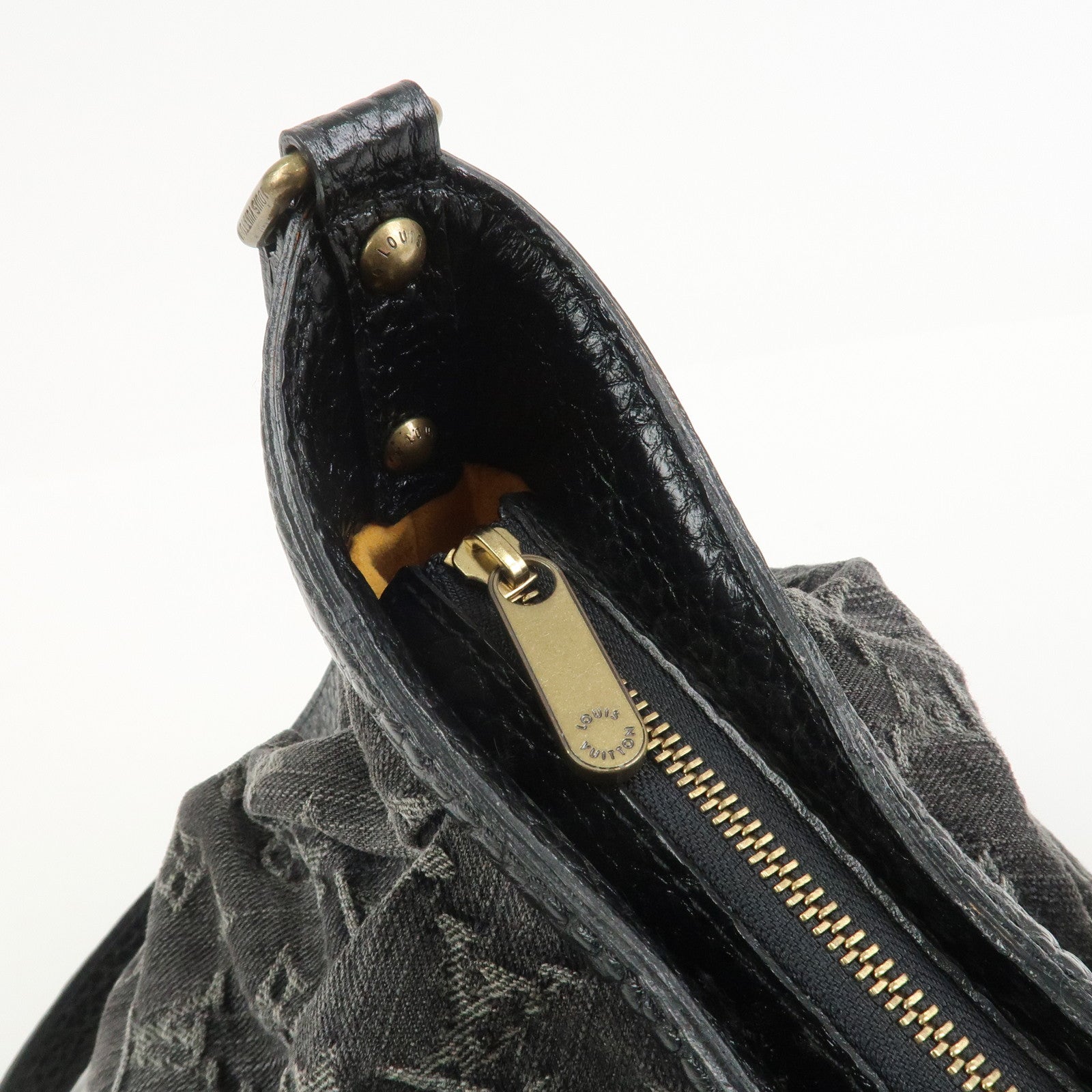 Louis Vuitton Monogram Denim Slightly Shoulder Bag Noir M95835