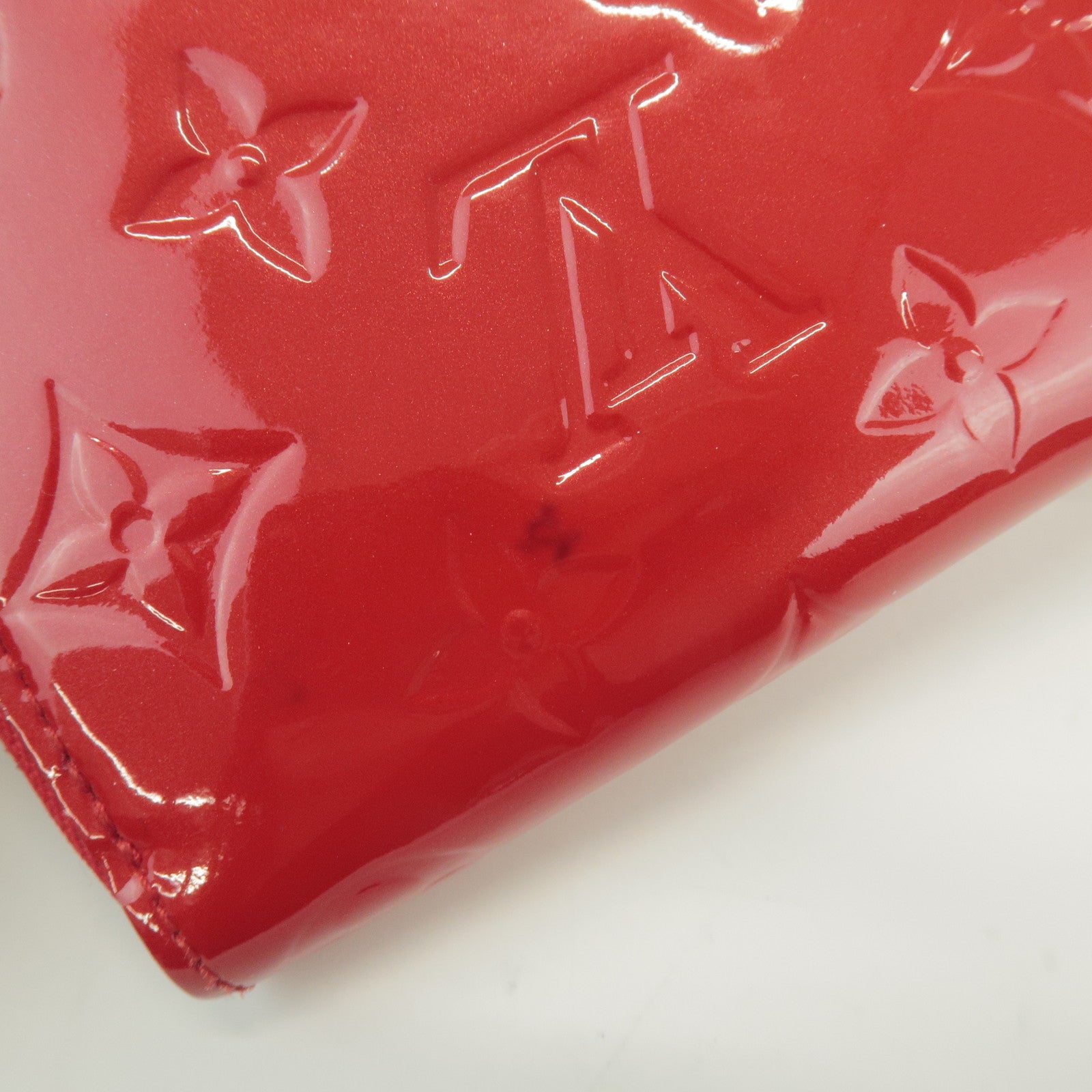 Louis Vuitton Monogram Vernis Zippy Coin Purse Pomme d'Amour M93608