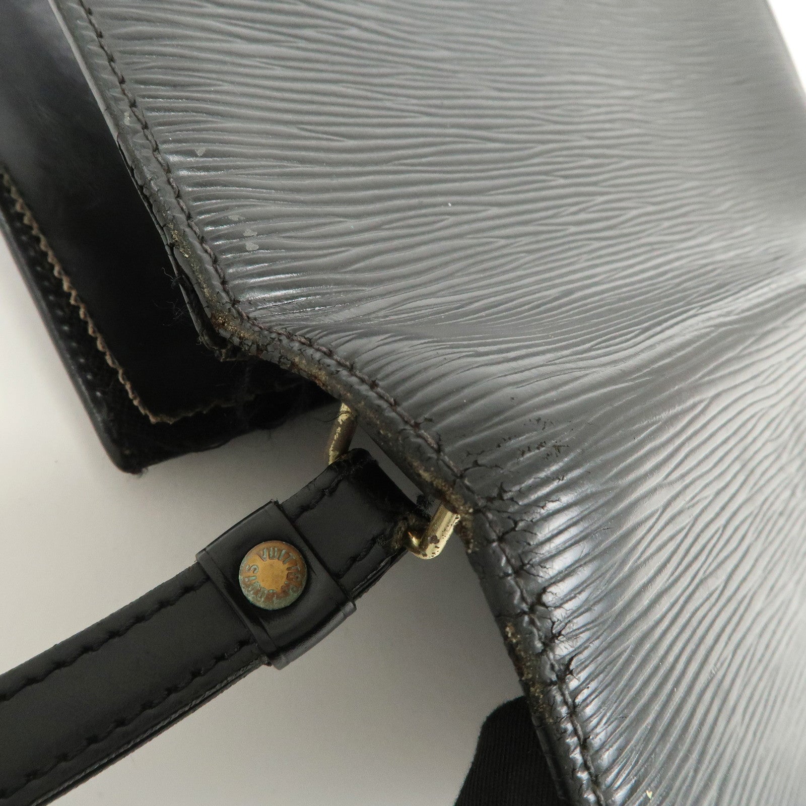 Louis Vuitton Epi Sellier Dragonne Clutch Bag Noir Black M52612