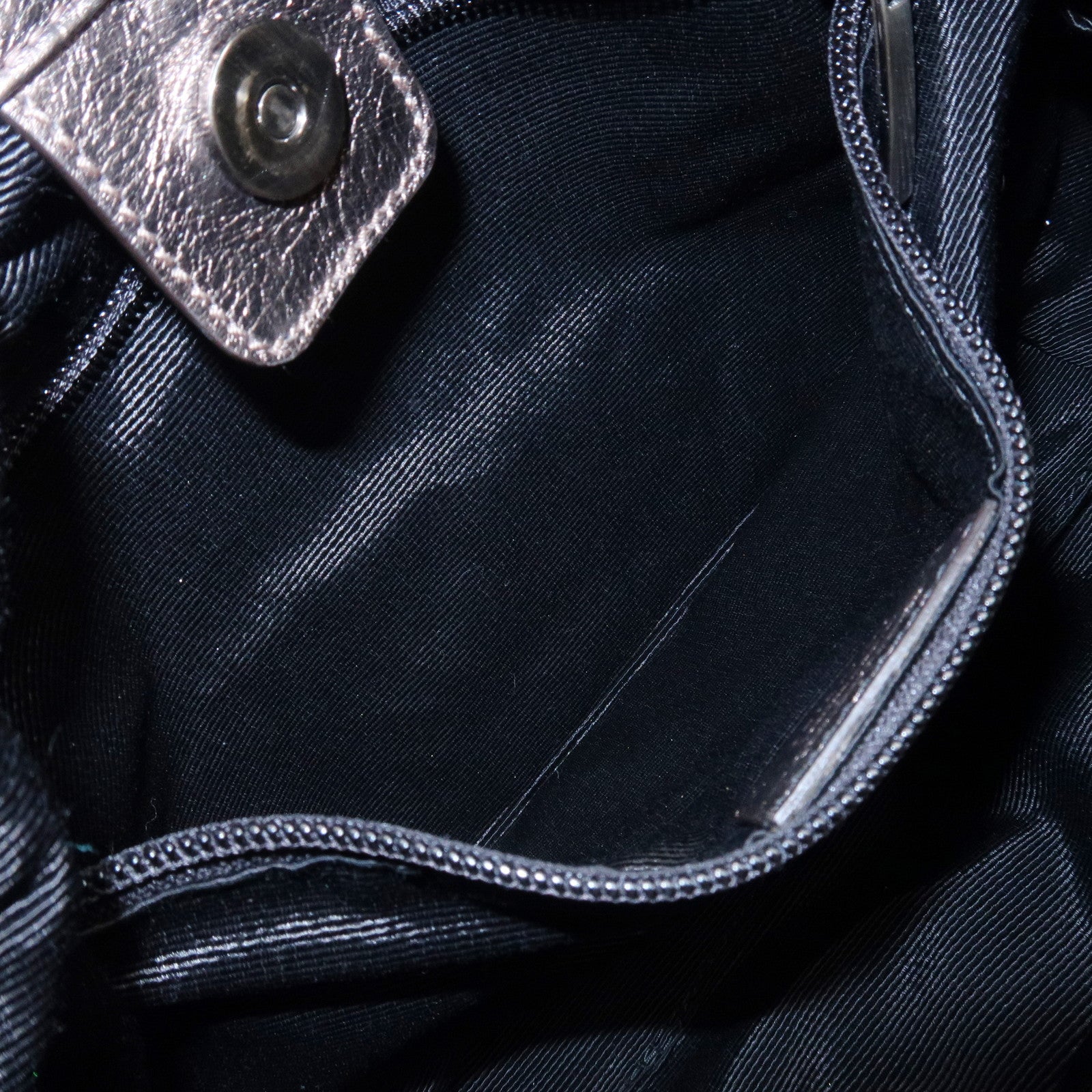 Ferragamo Vara Ribbon Logo Leather Shoulder Bag Hand Bag Silver