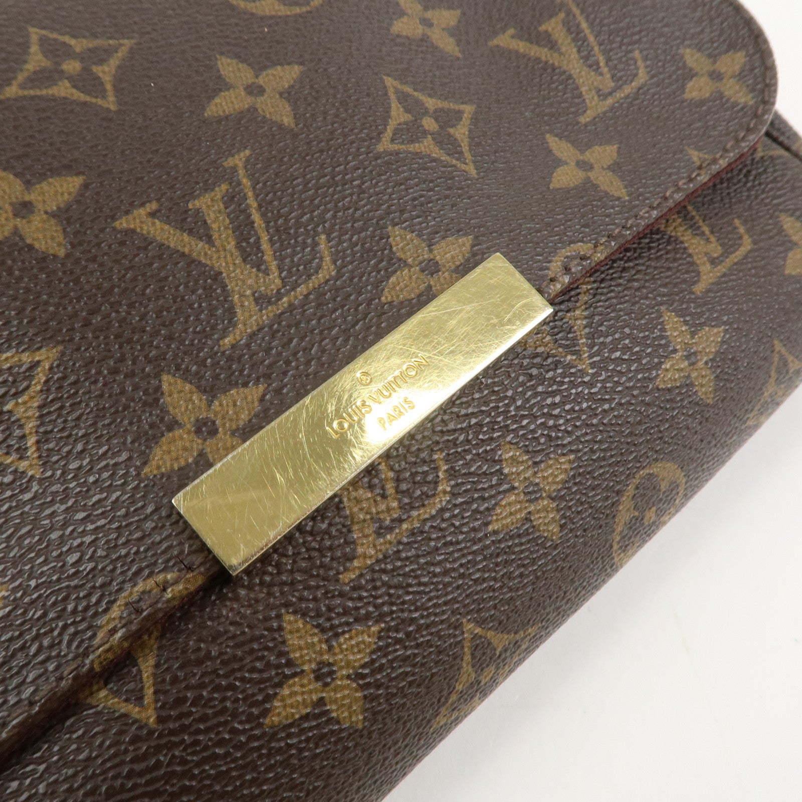 Louis Vuitton Monogram Favorite MM Shoulder Bag Brown M40718