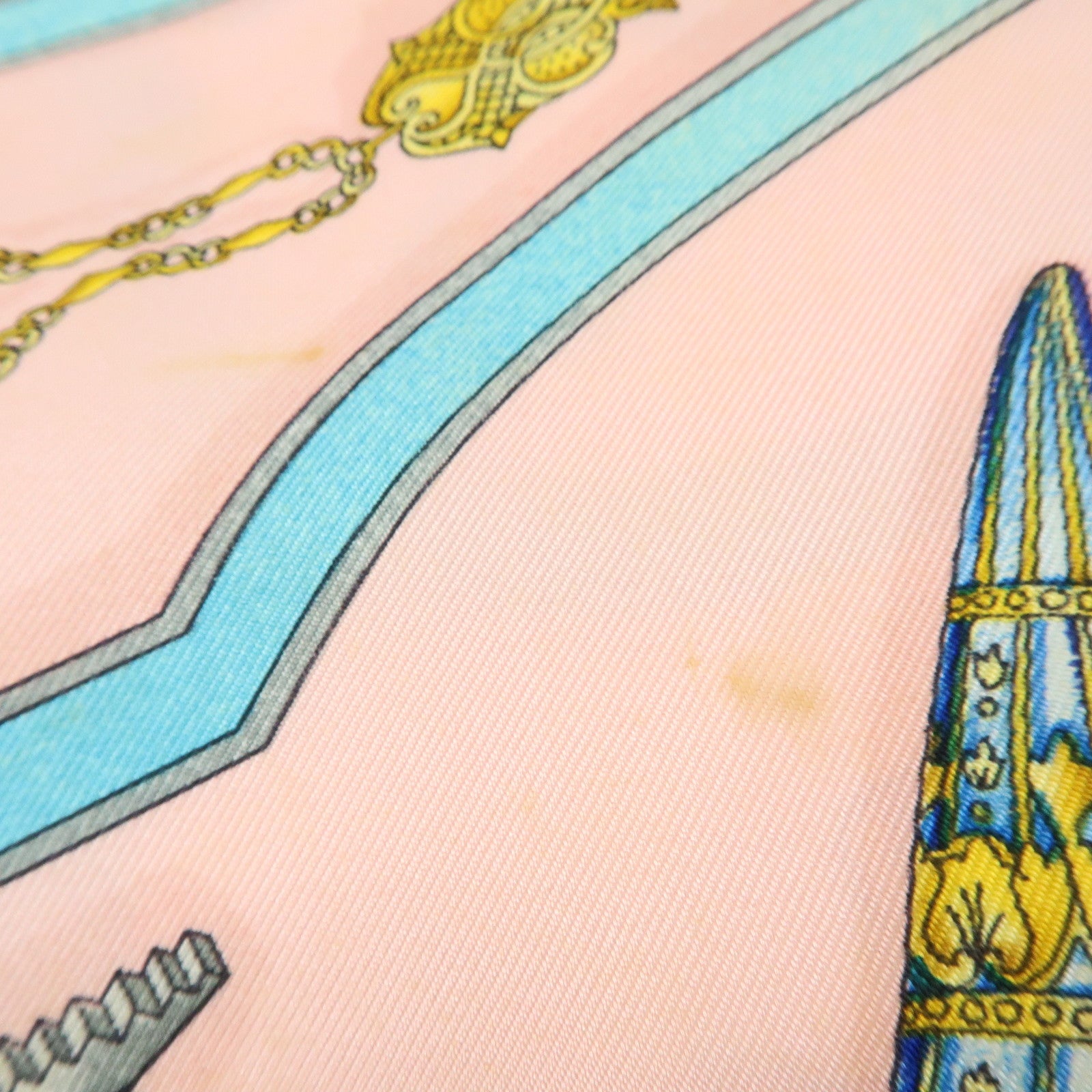 HERMES Carre 90 Silk 100% Scarf Pourvu qu'on ait l'ivresse Pink