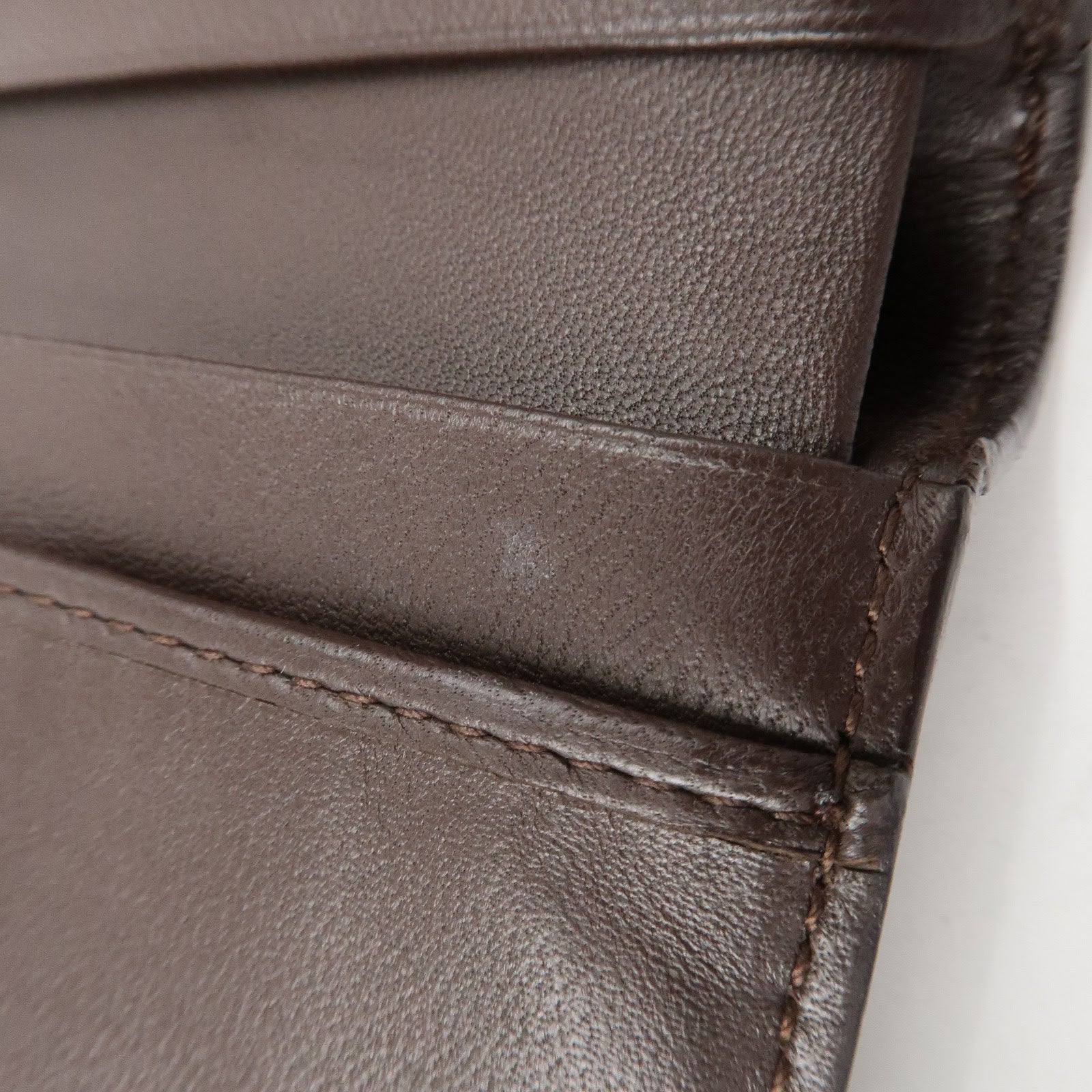 BOTTEGA VENETA Intrecciato Leather Bi-Fold Wallet Dark Brown 121060 Used
