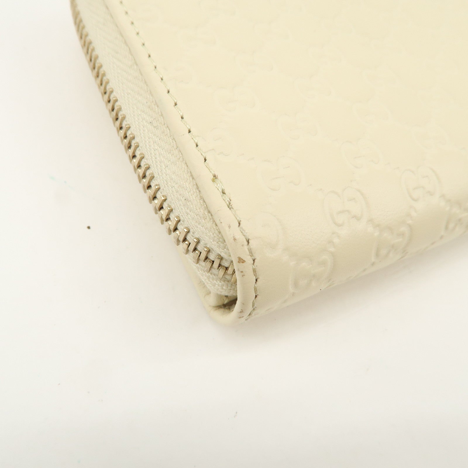 GUCCI Micro Guccissima Leather Signature Bi-Fold Compact Wallet Ivory Used