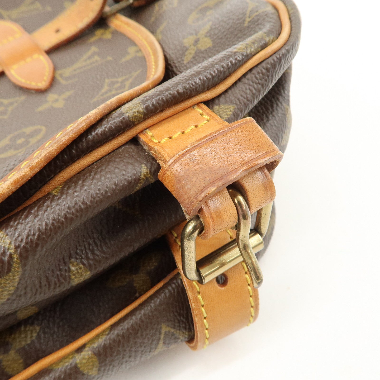 Louis Vuitton Monogram Saumur 30 Crossbody Bag Brown M42256 Used