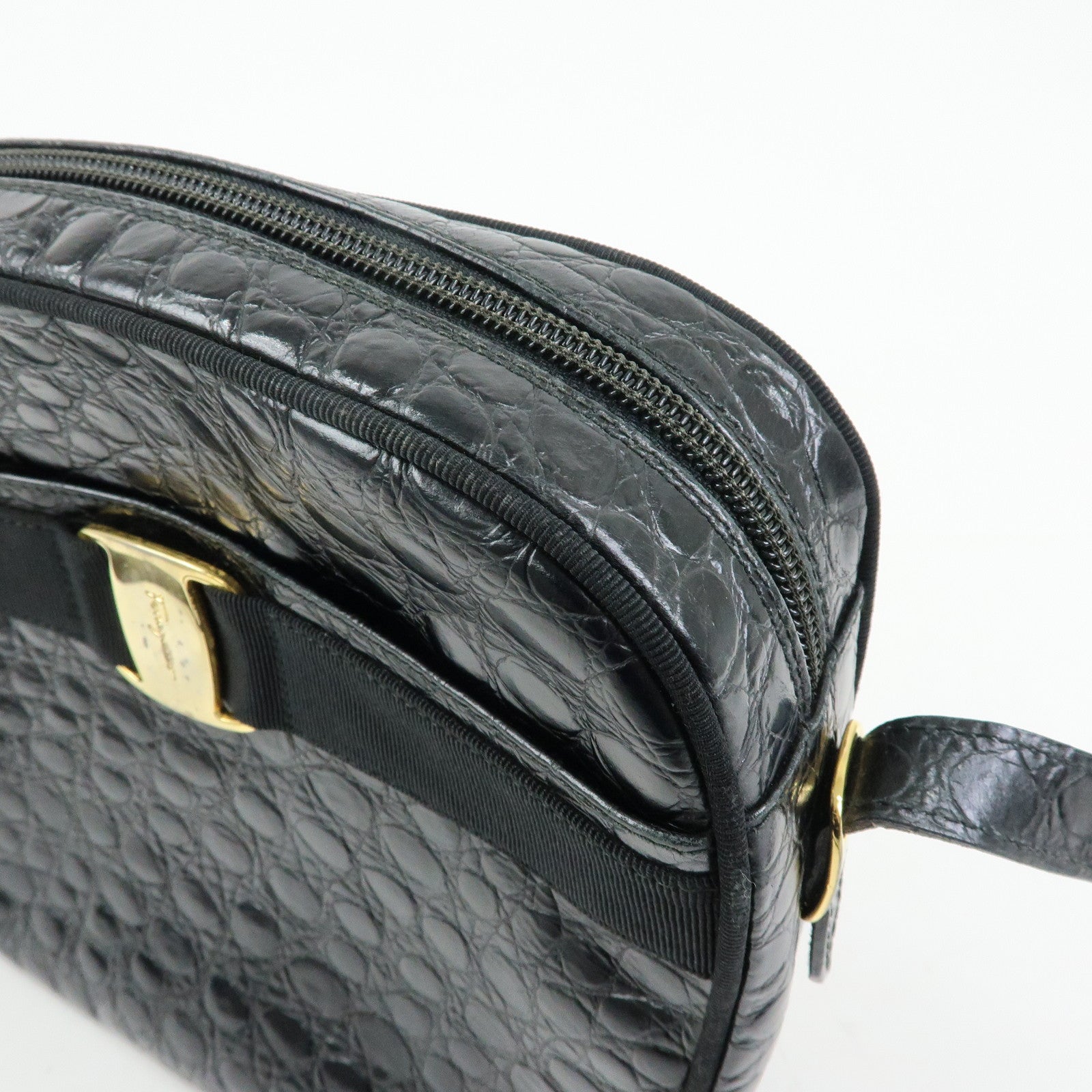Ferragamo Vara Embossed Leather Shoulder Bag Crossbody Bag Black