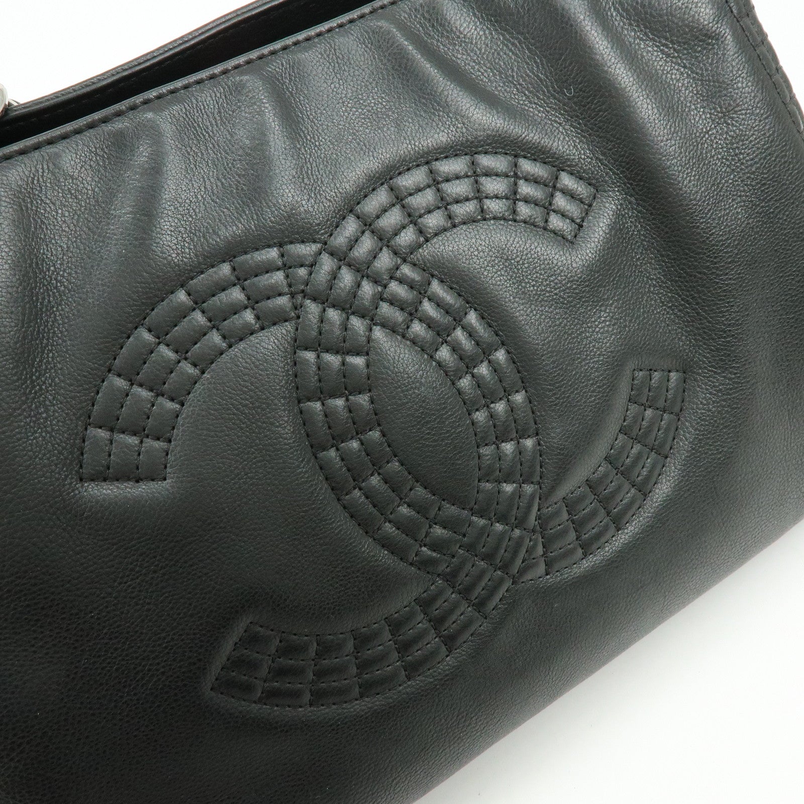CHANEL Matelasse Leather Chain Tote Bag Shoulder Bag Black A67172
