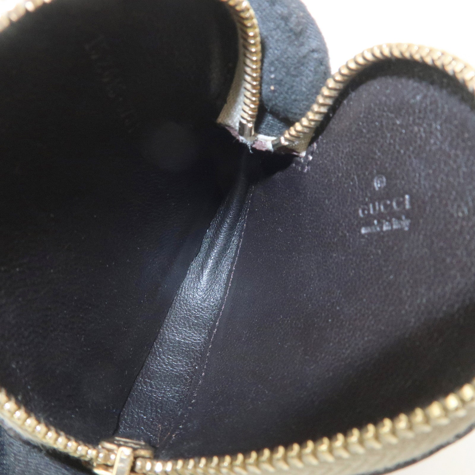 GUCCI Lovely Heart Logo Guccissima Leather Coin Case Ivory 152615
