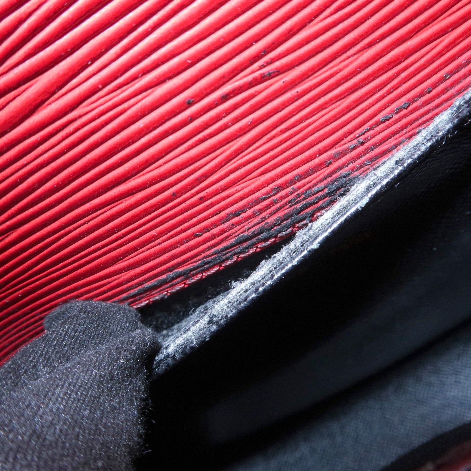 Louis Vuitton Epi Mini Saint Cloud Shoulder Bag Red M52217