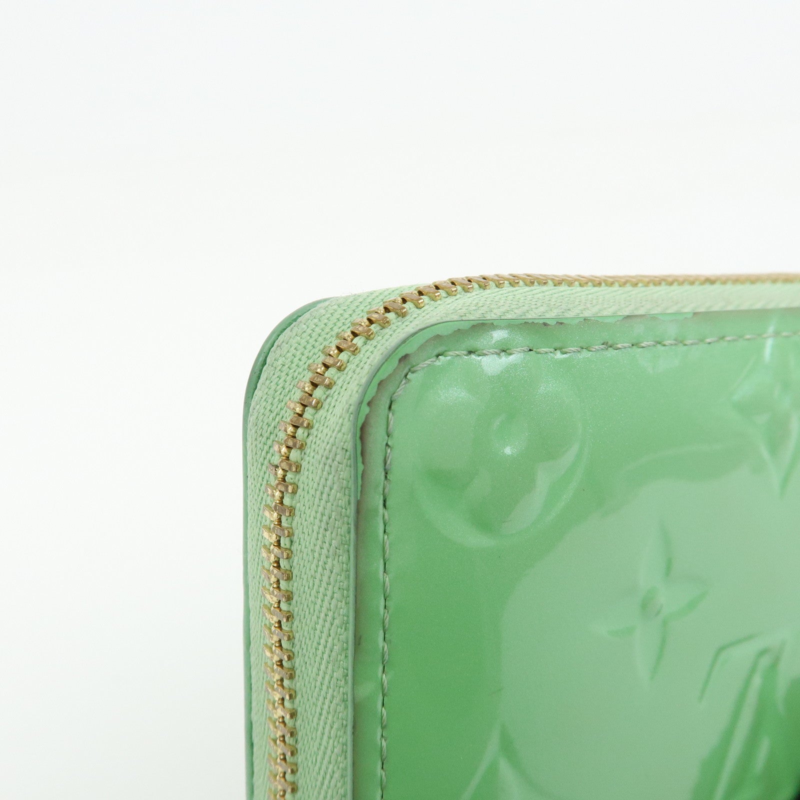 Louis Vuitton Monogram Vernis Leather Coin Case Gummy Apple M81892