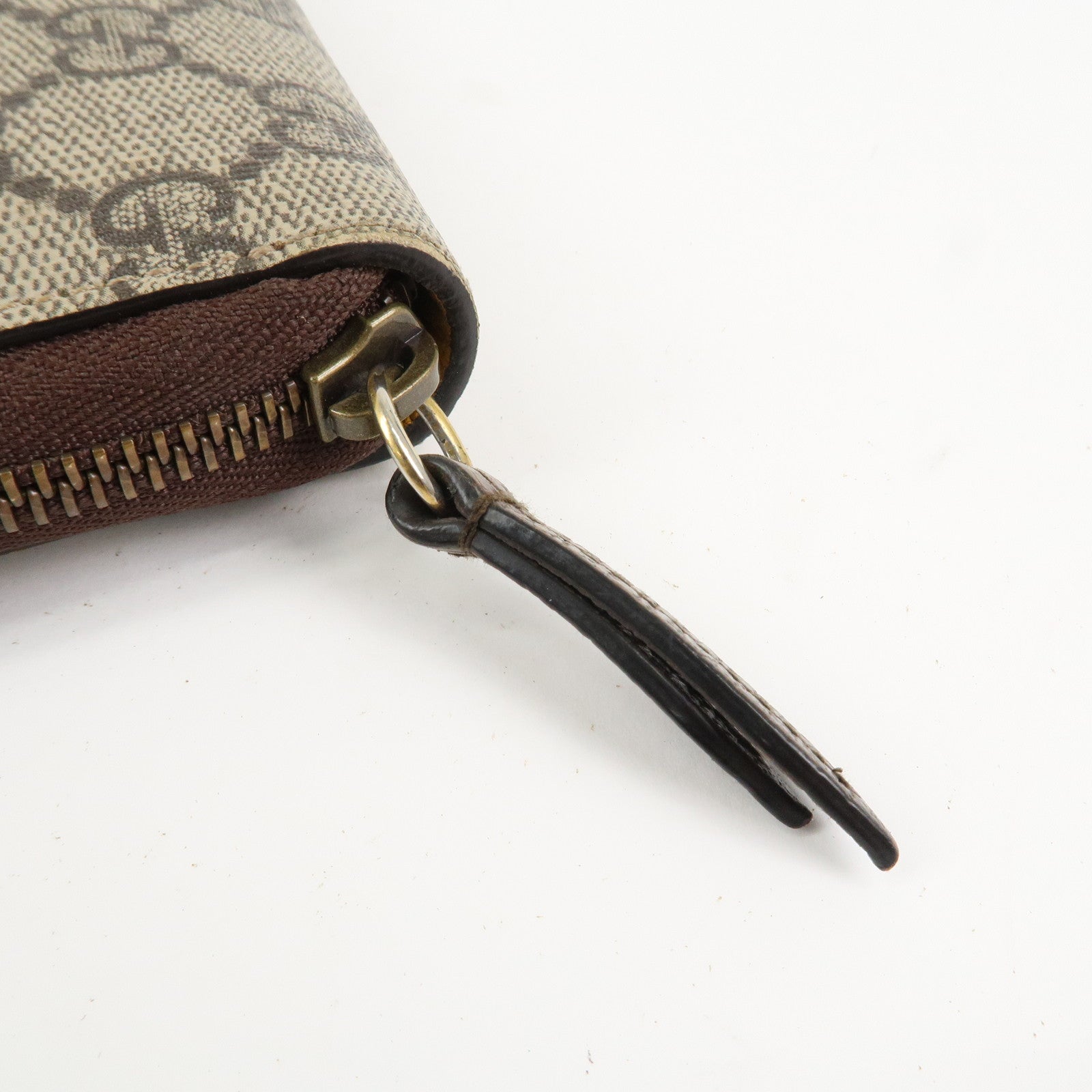 GUCCI Neo Vintage GG Supreme Round Zippy Long Wallet Beige 473953