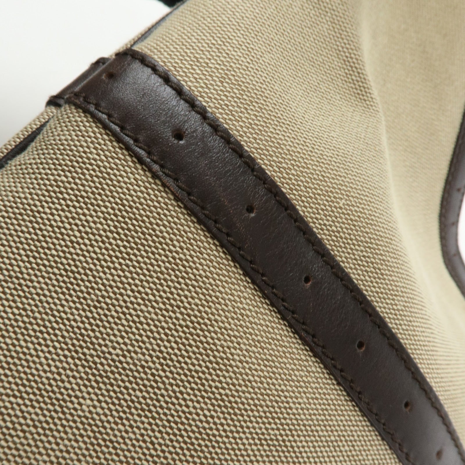 GUCCI Sherry Interlocking G Canvas Shoulder Hand Bag Beige 114871