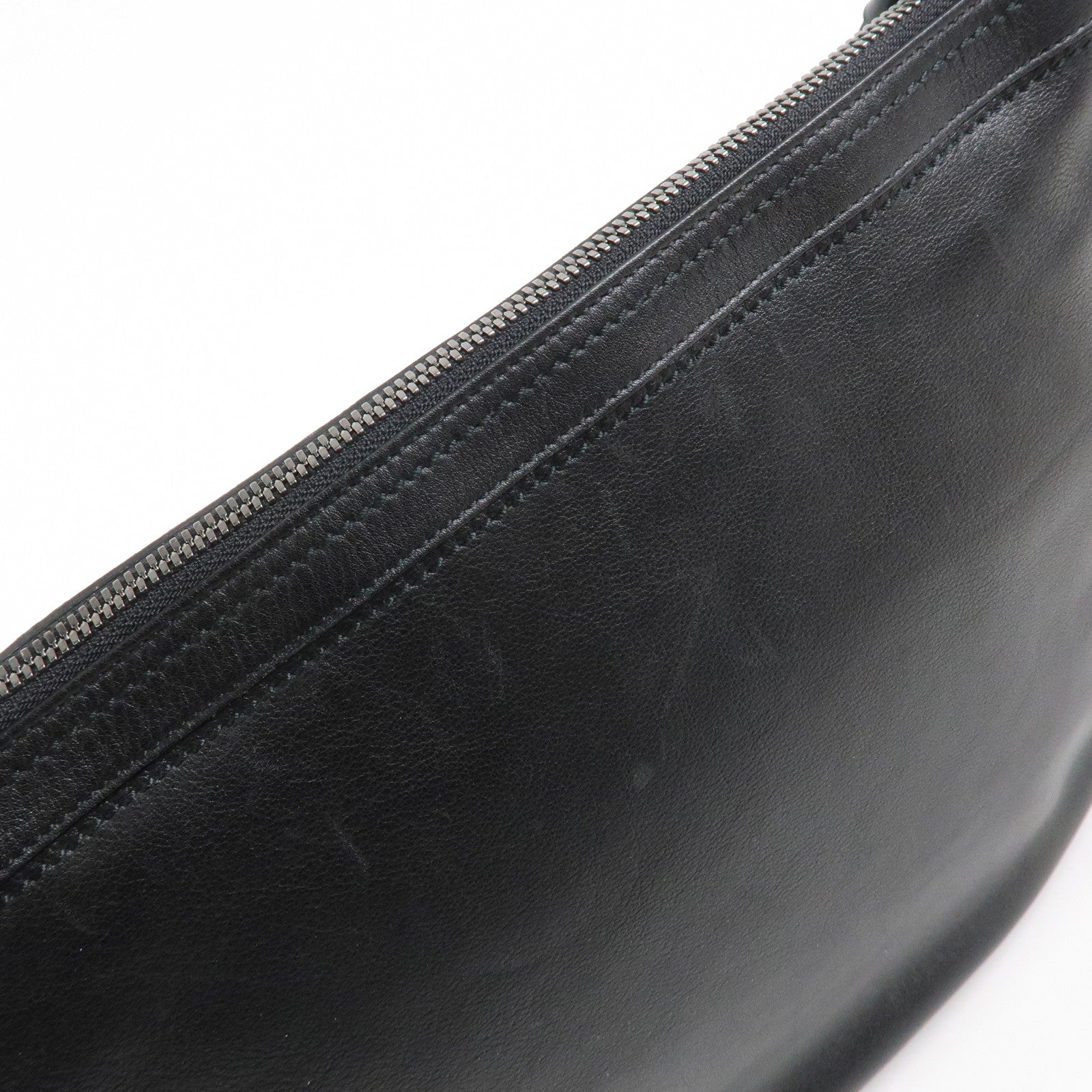 Ferragamo Gancini Leather Shoulder Bag Hand Bag Black