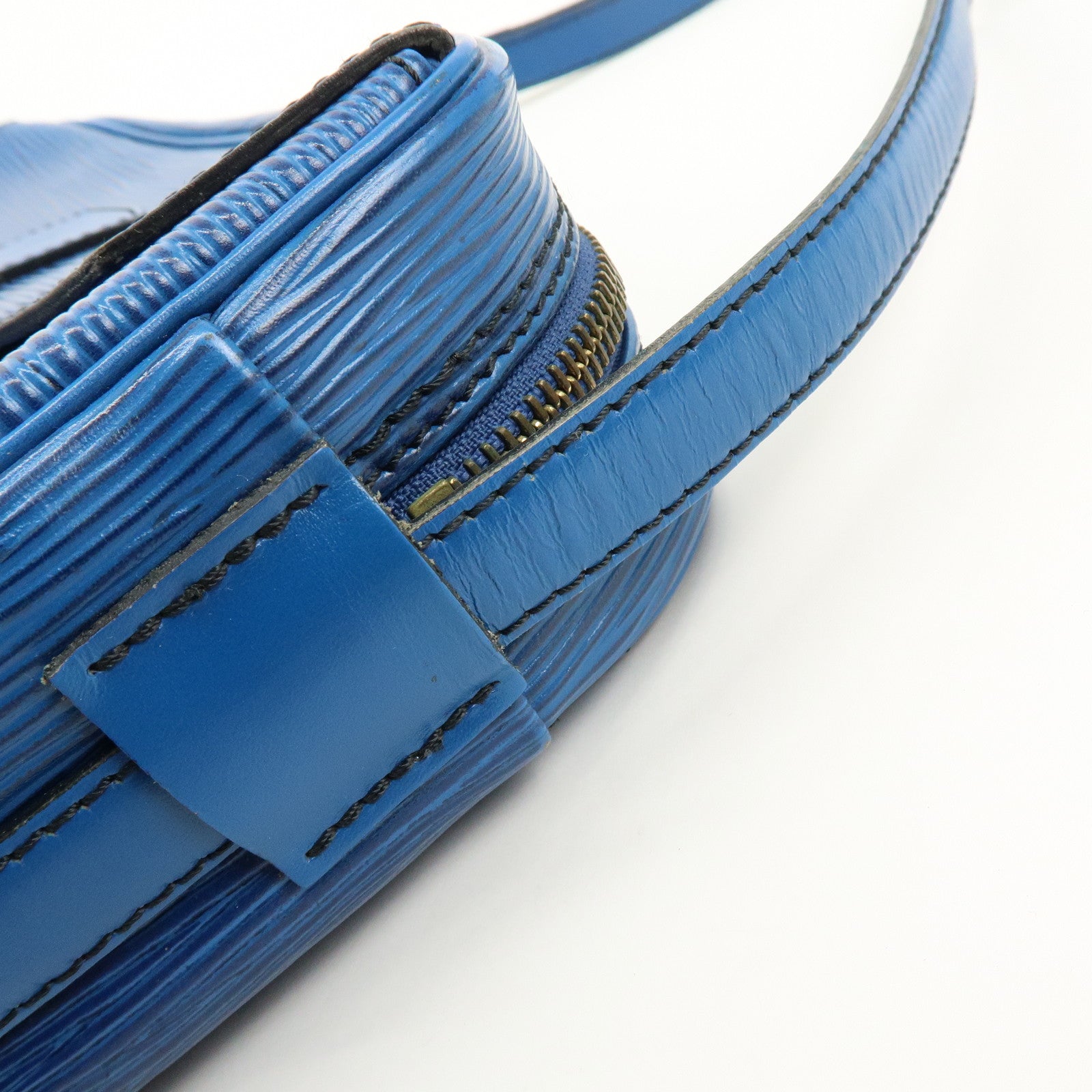 Louis Vuitton Epi Jeune Fille Shoulder Bag Toledo Blue M52155
