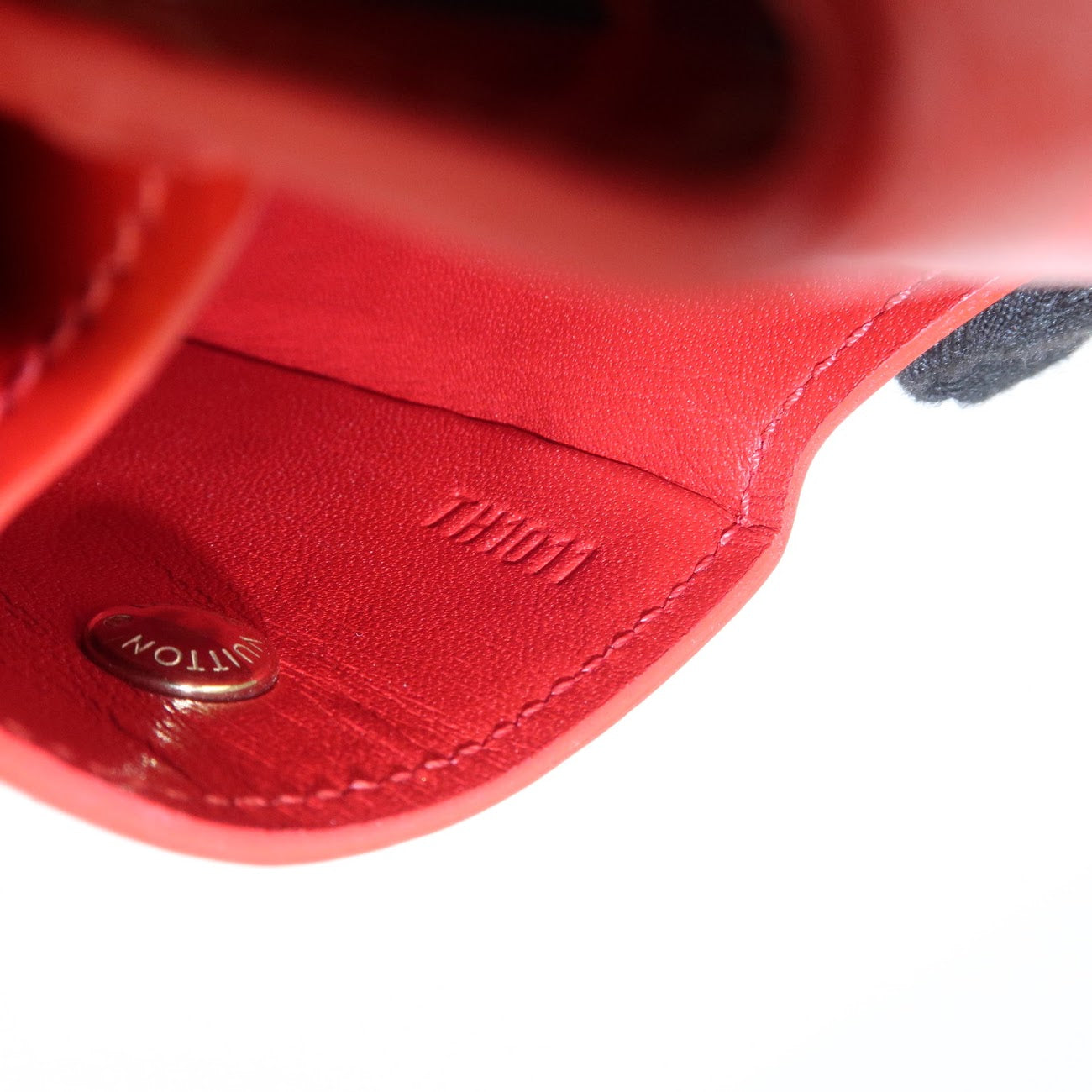 Louis Vuitton Monogram Vernis Green Cigarette Case Rouge M91155