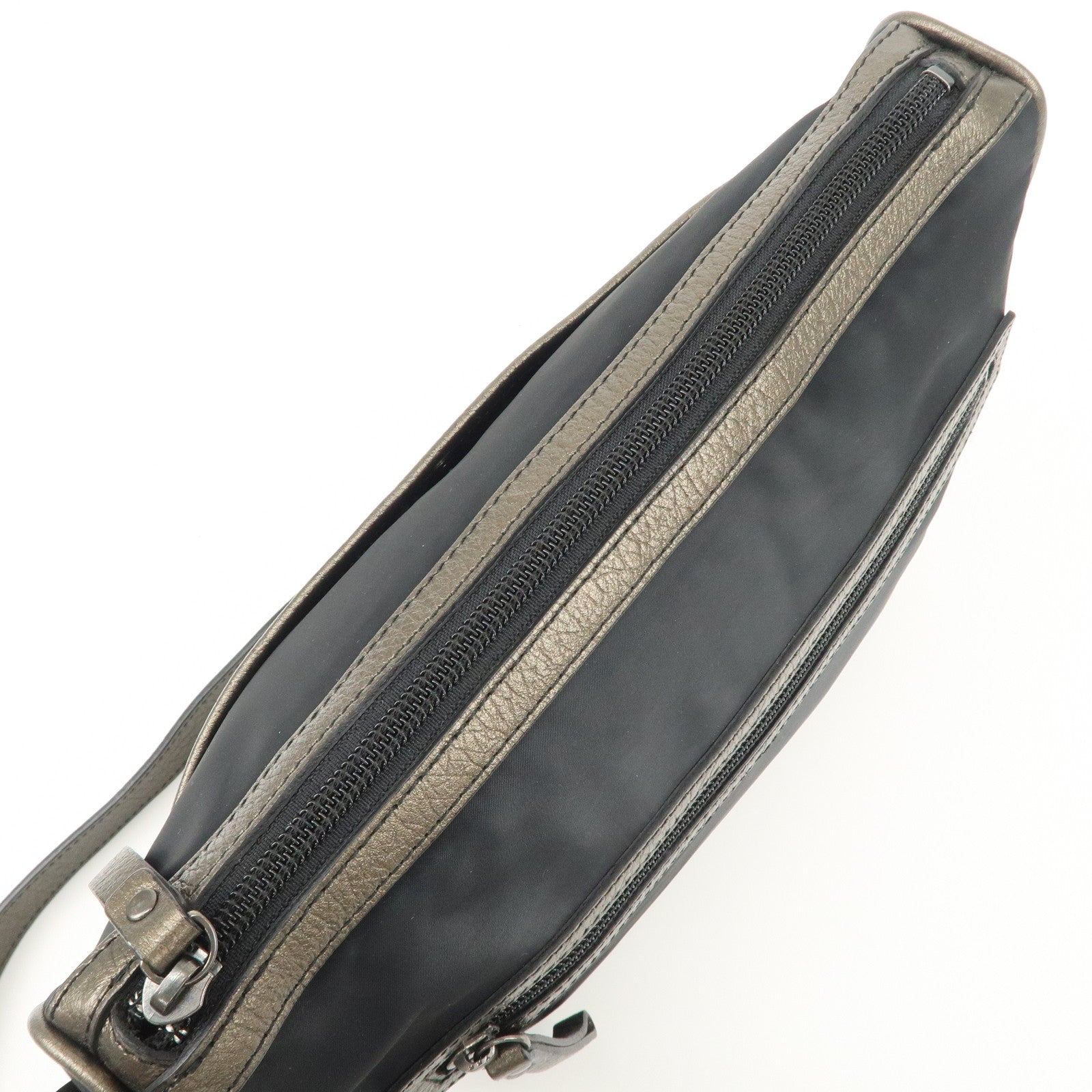 BURBERRY Nylon Leather Shoulder Bag Black Used