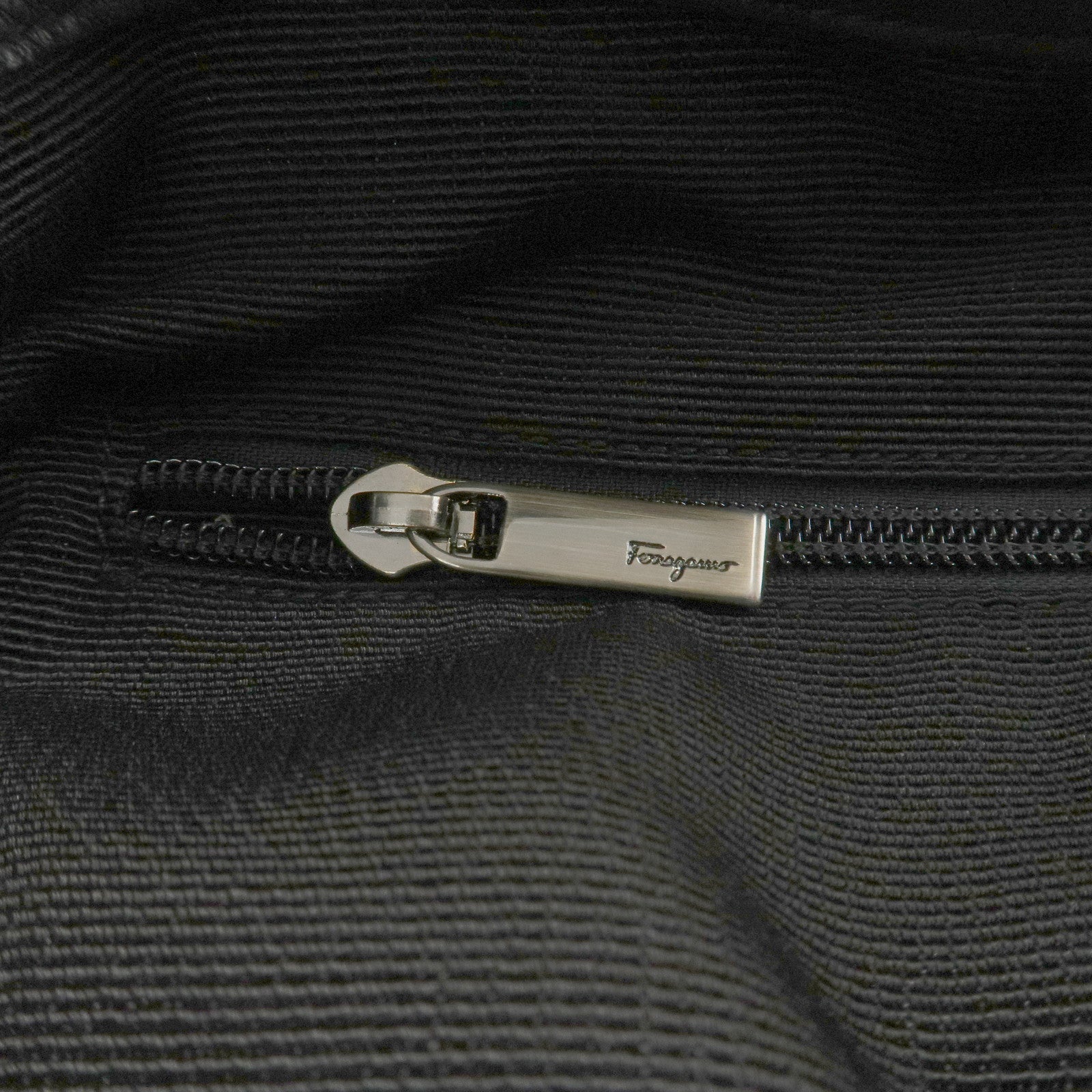 Ferragamo Vara Ribbon Leather Shoulder Bag Hand Bag Black Used