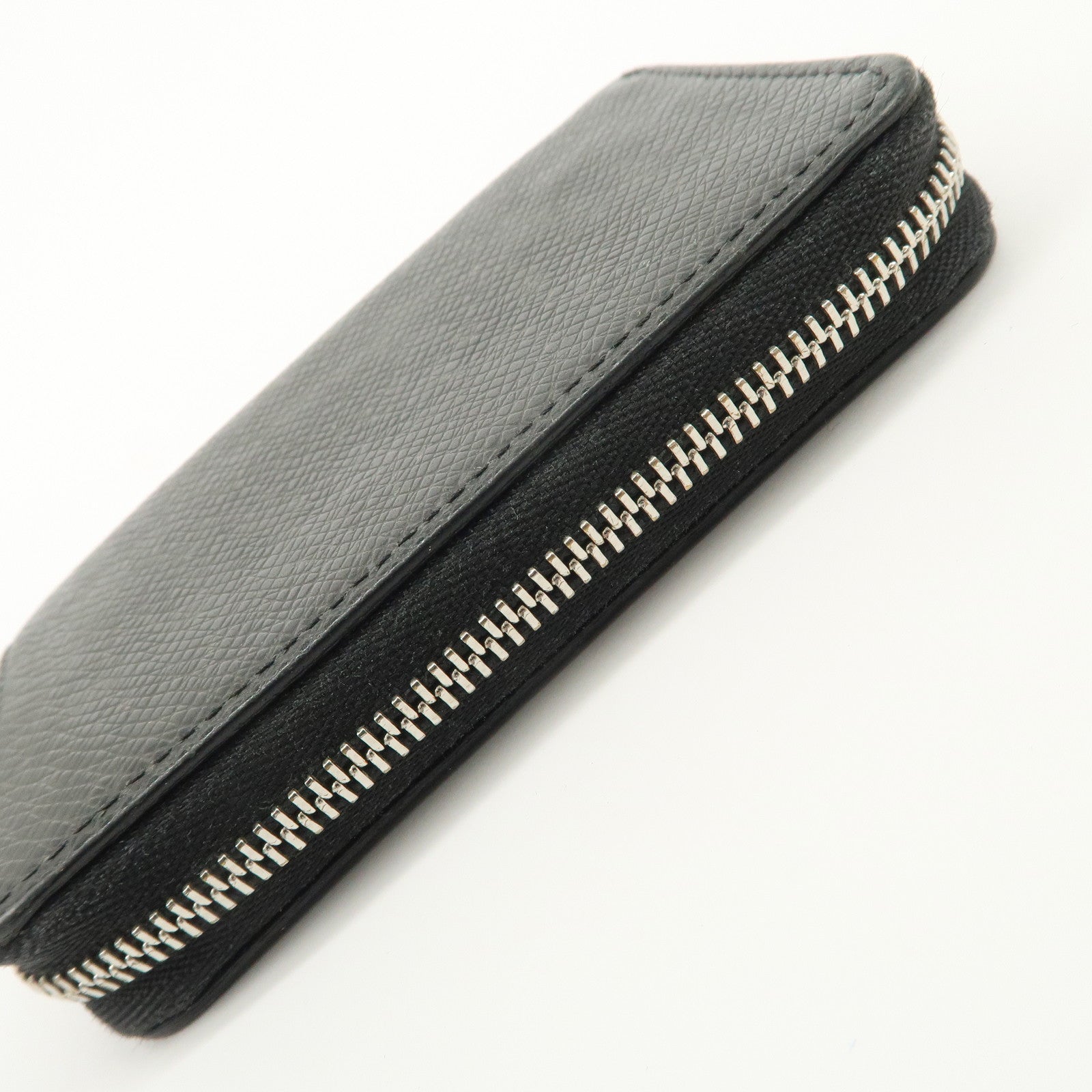 Louis Vuitton Taiga Zippy Coin Purse Coin Case Ardoise M32832