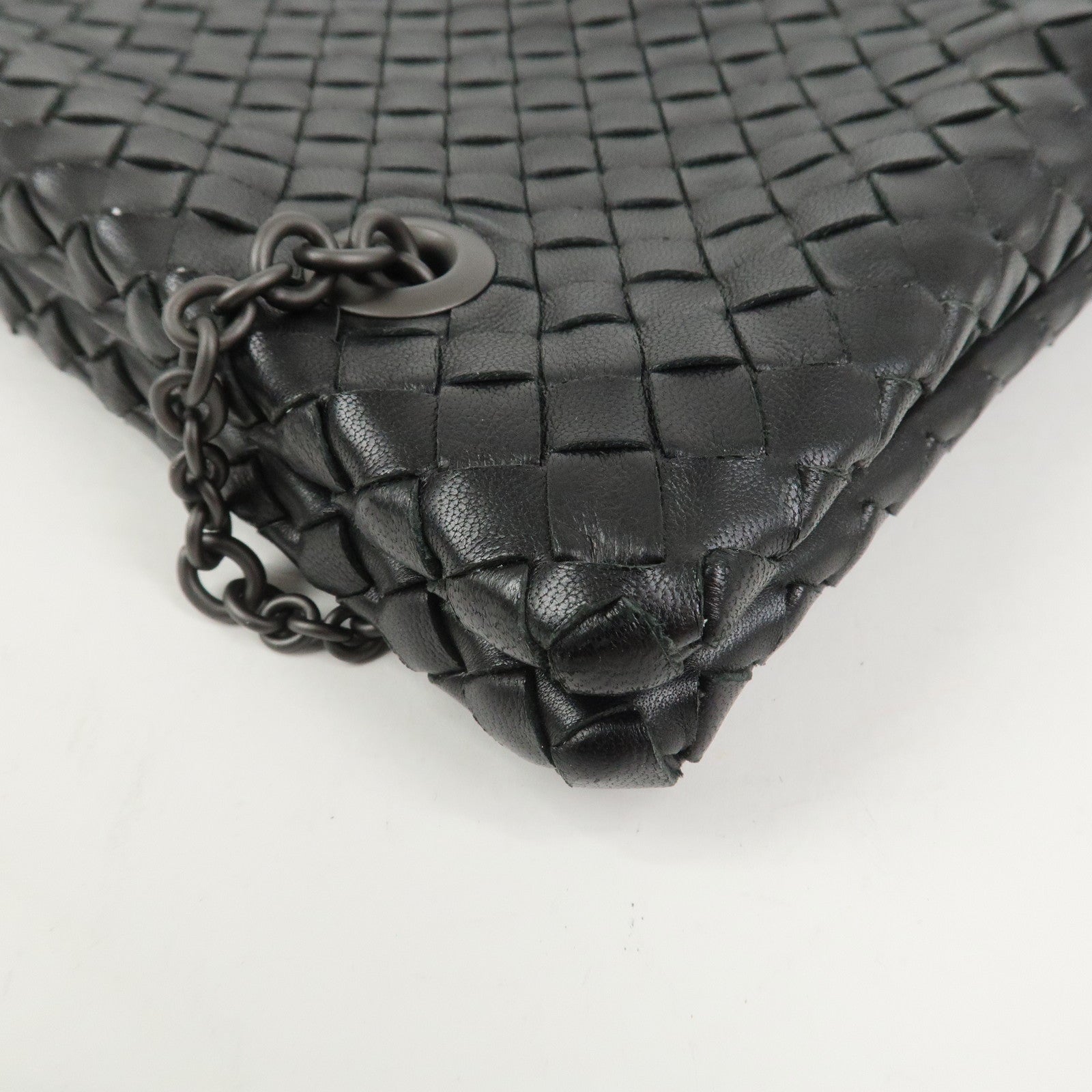 BOTTEGA VENETA Intrecciato Leather Chain Shoulder Bag Black 293747