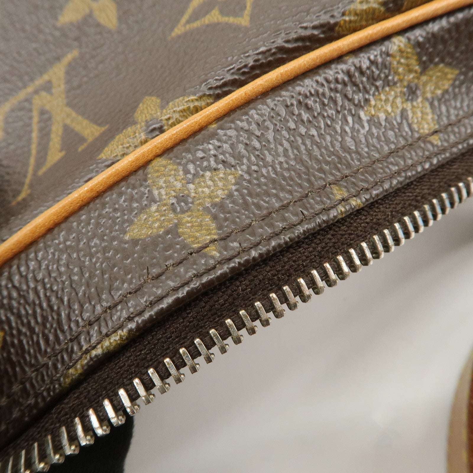 Louis Vuitton Monogram Croissant MM Shoulder Bag Brown M51512