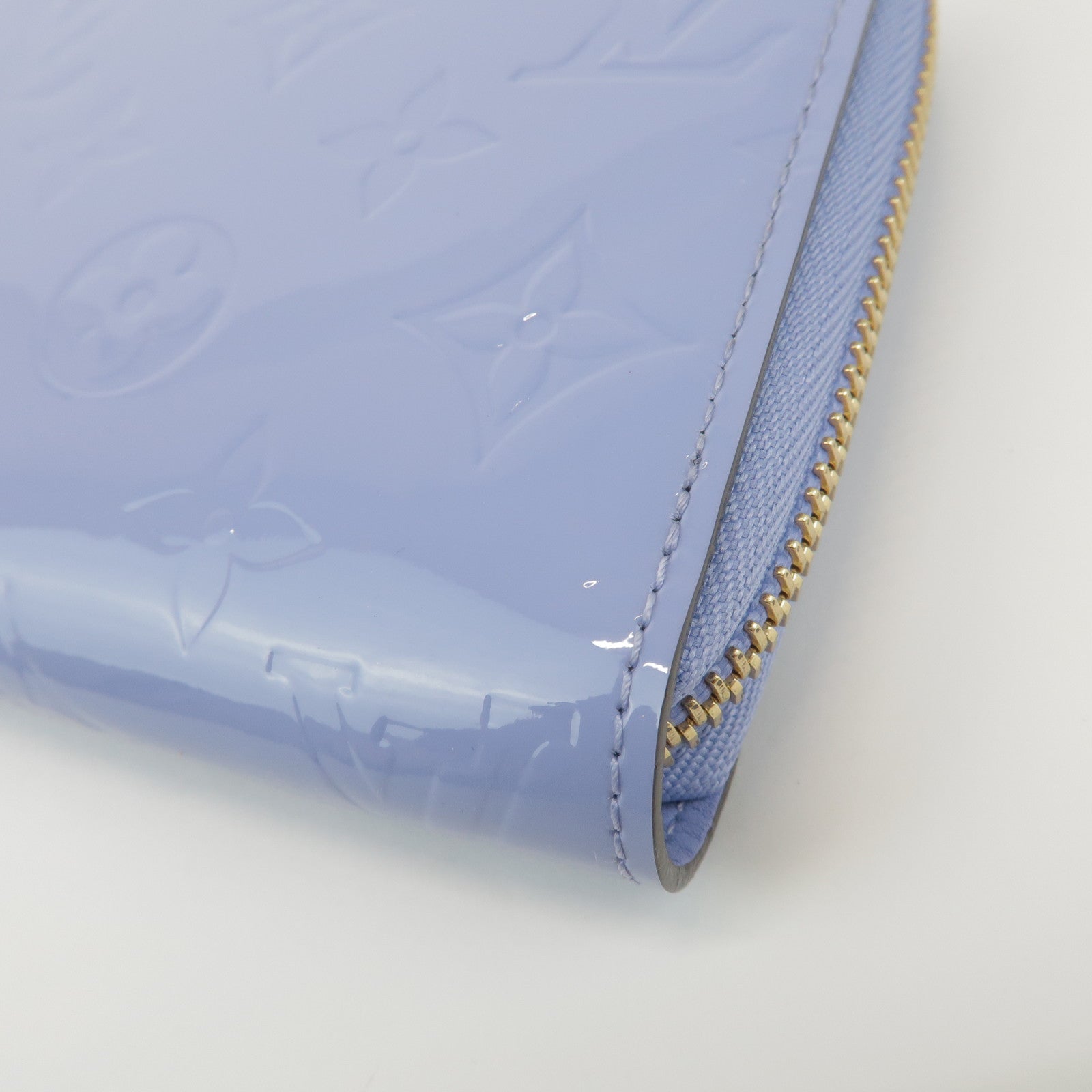 Louis Vuitton Monogram Vernis Round Zippy Wallet Lilas M90141